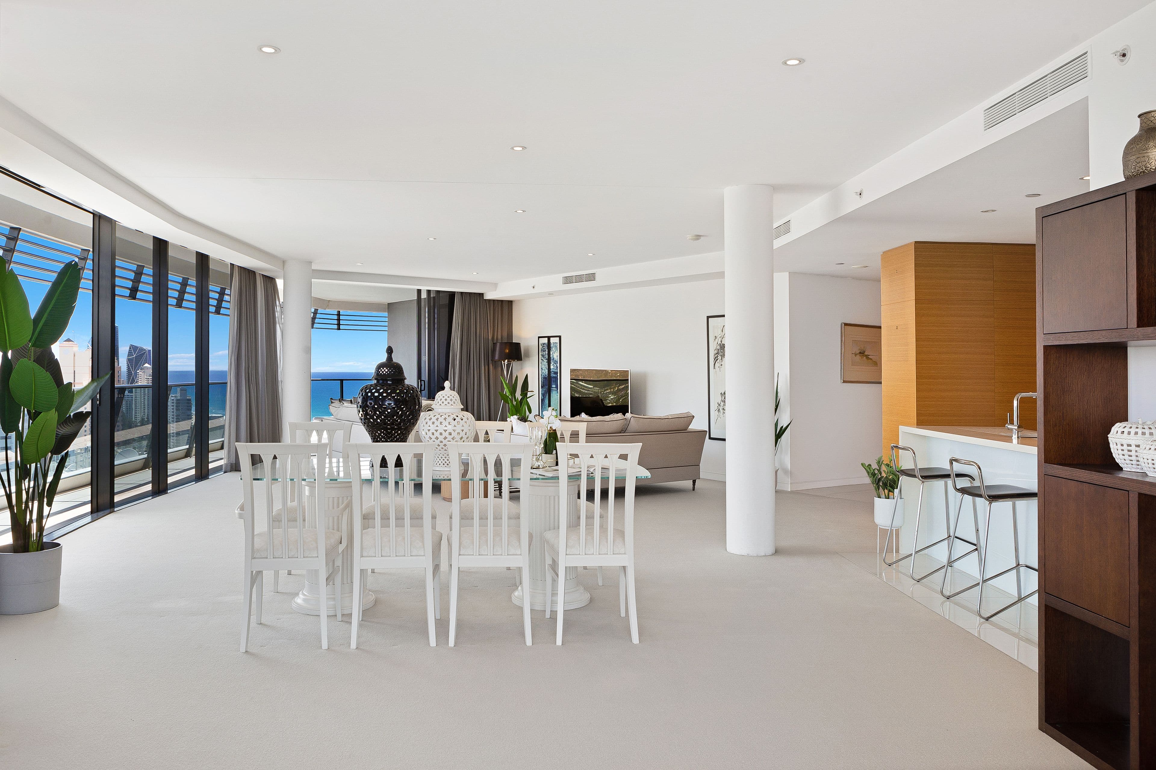 23001 The Oracle 21 Elizabeth Avenue, Broadbeach QLD 4218, Broadbeach - Thumbnail 3