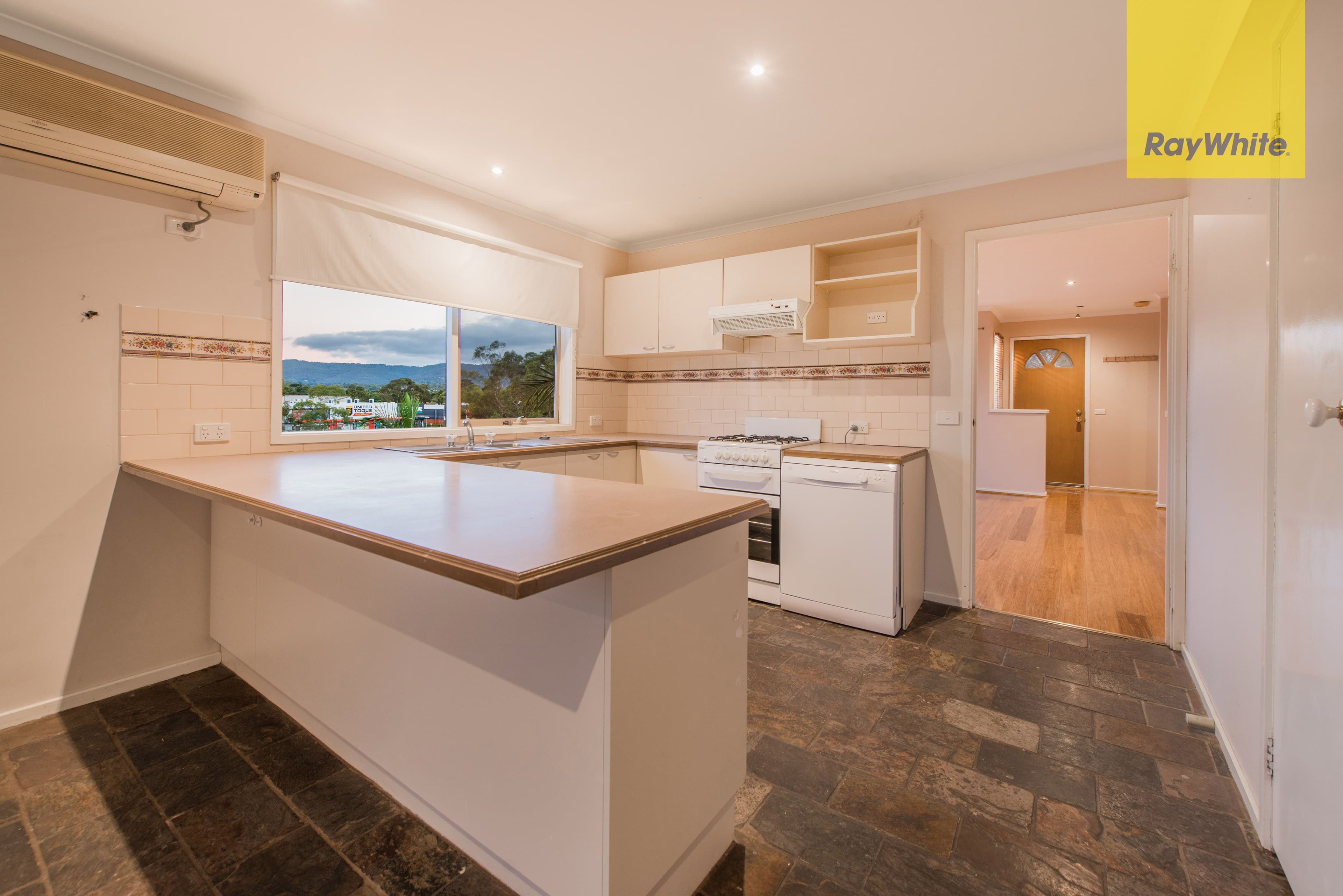 10 Mason Court, Bayswater North VIC 3153, Bayswater North - Thumbnail 3