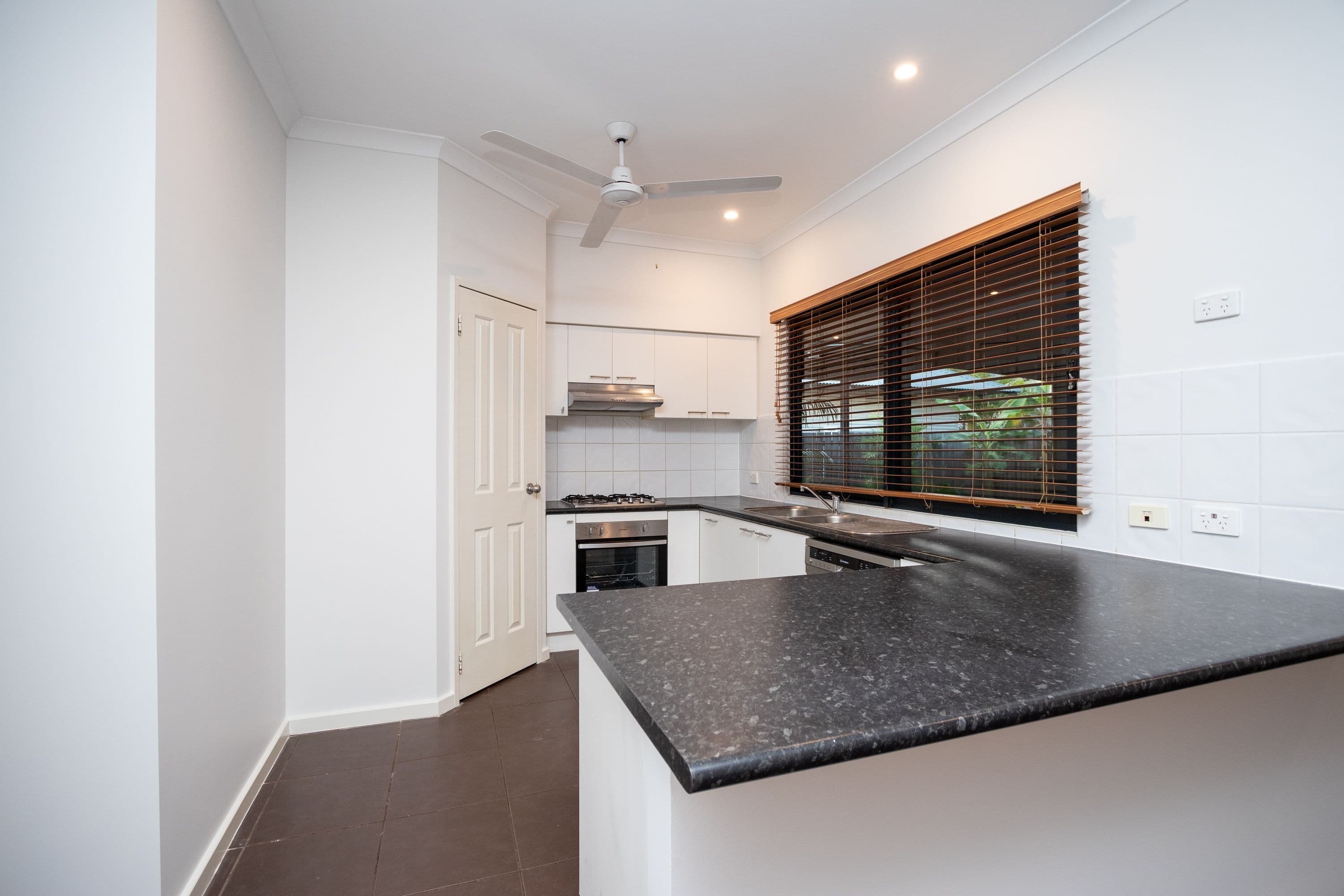 38 Spoonbill Avenue, Djugun WA 6725, Djugun - Thumbnail 7
