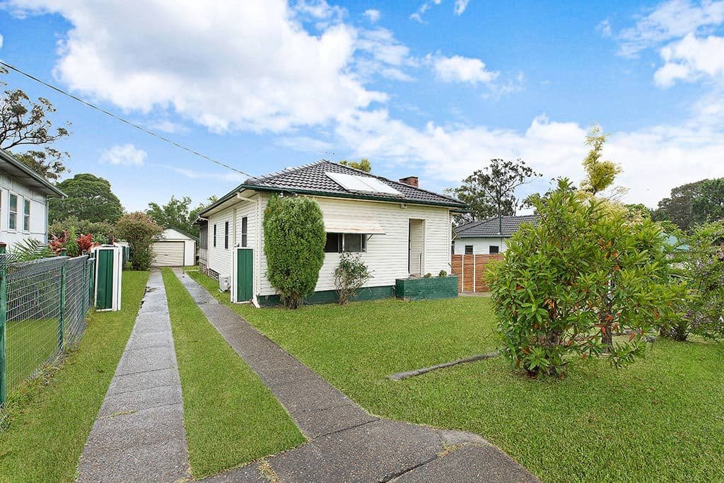 13 Park Parade, Booragul NSW 2284, Booragul - Image 1