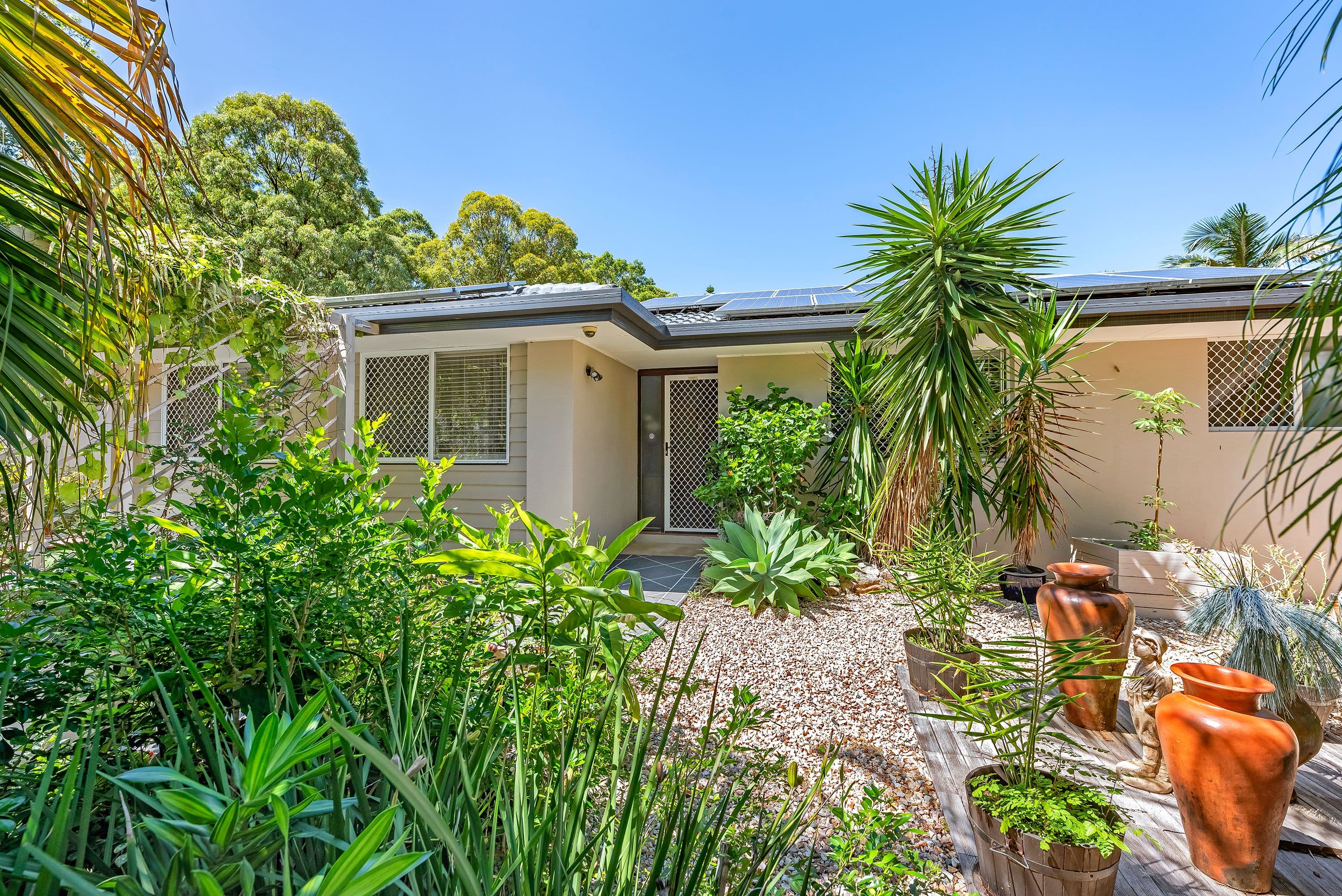 14 Watford Crescent, Molendinar QLD 4214, Molendinar - Thumbnail 2