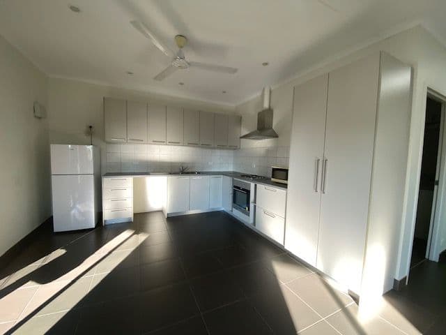 5/2 Tang Street, Coconut Grove NT 0810, Coconut Grove - Thumbnail 2