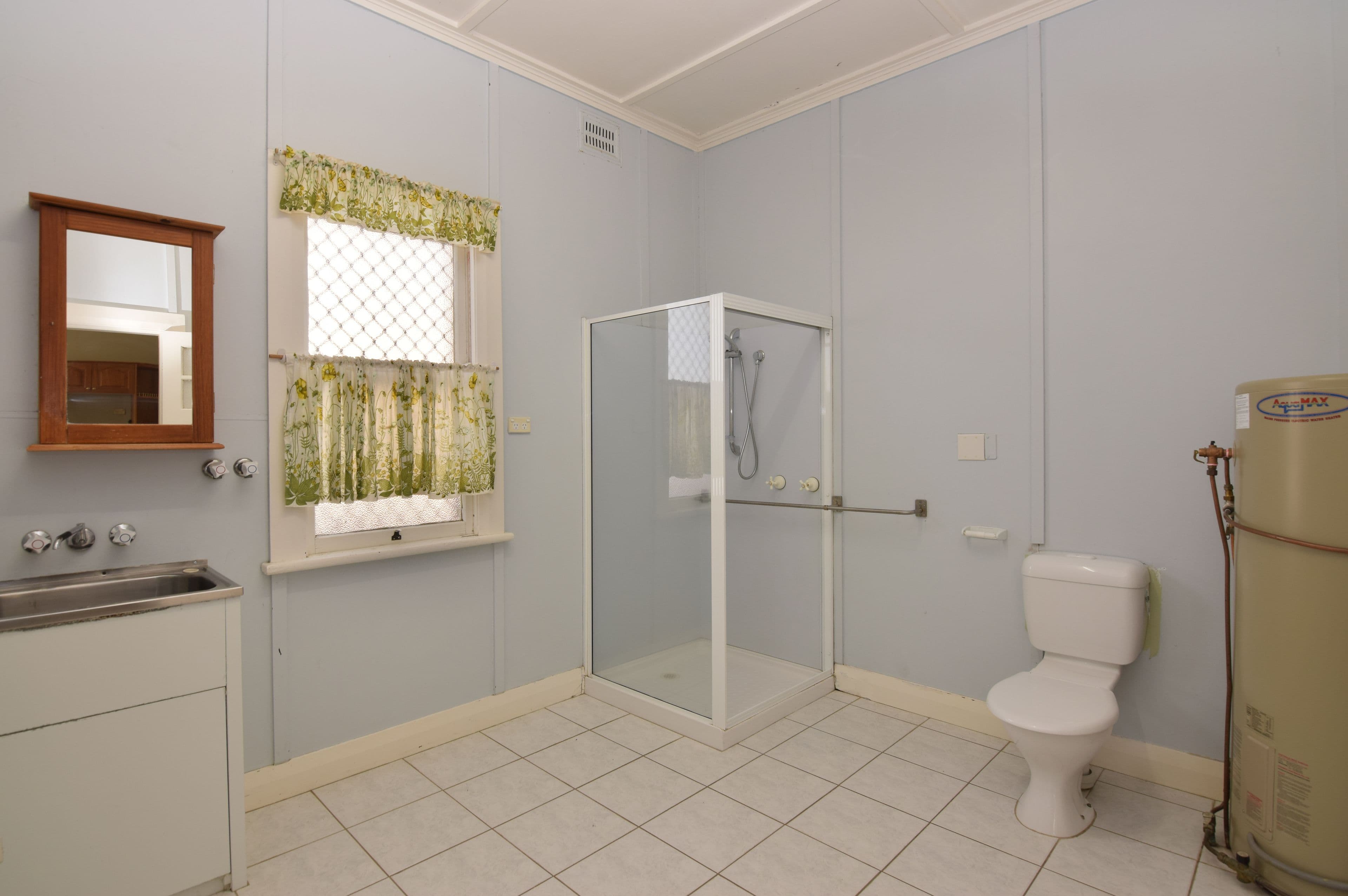 359 Rouse Street, Tenterfield NSW 2372, Tenterfield - Thumbnail 7