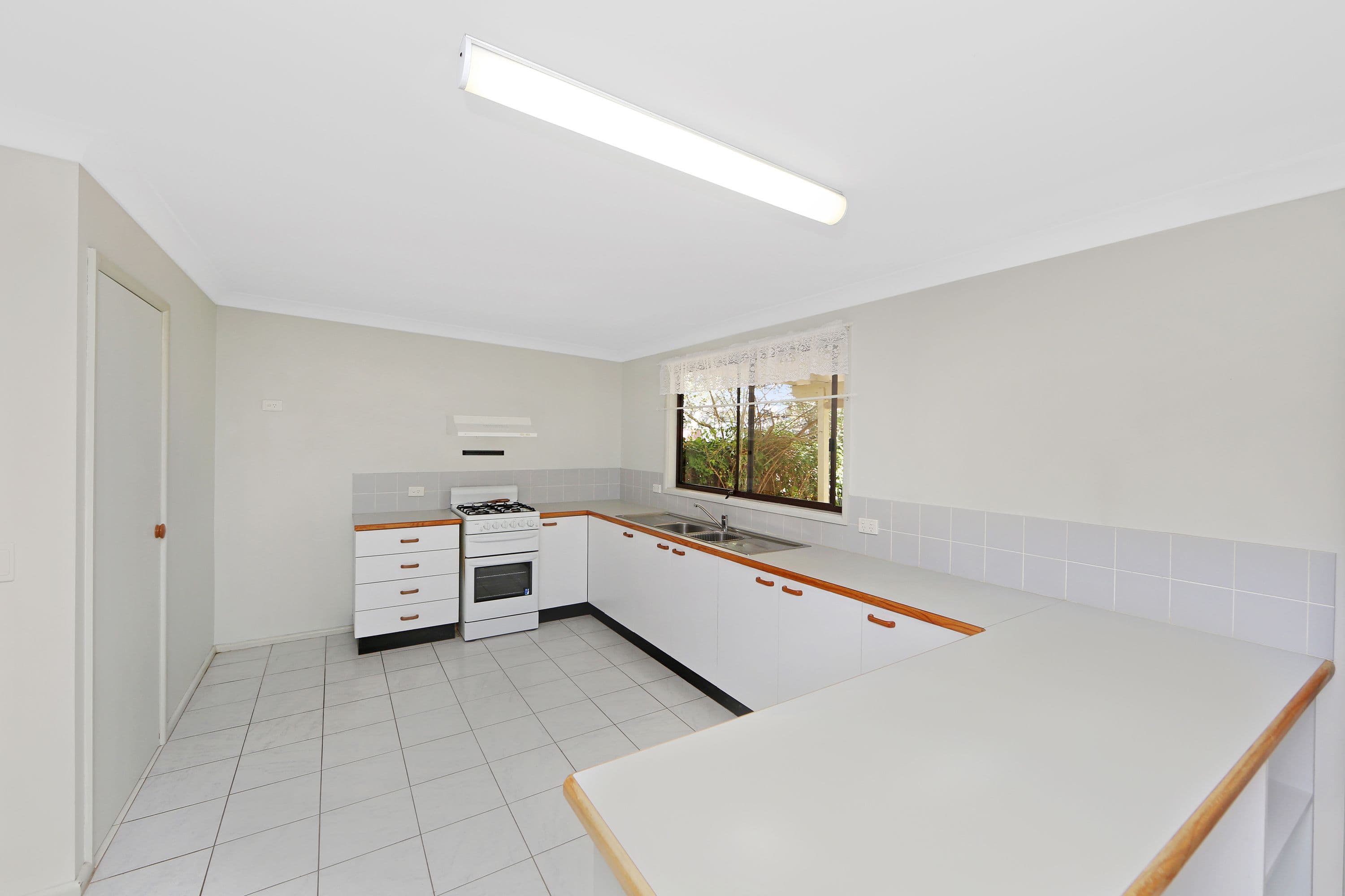 102 Coonanga Avenue, Halekulani - Thumbnail 3