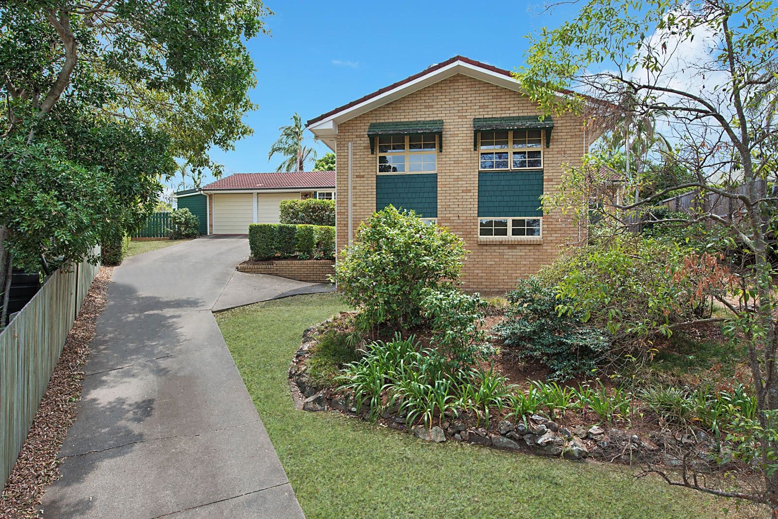 16 Donna Street, Kenmore QLD 4069, Kenmore - Image 1