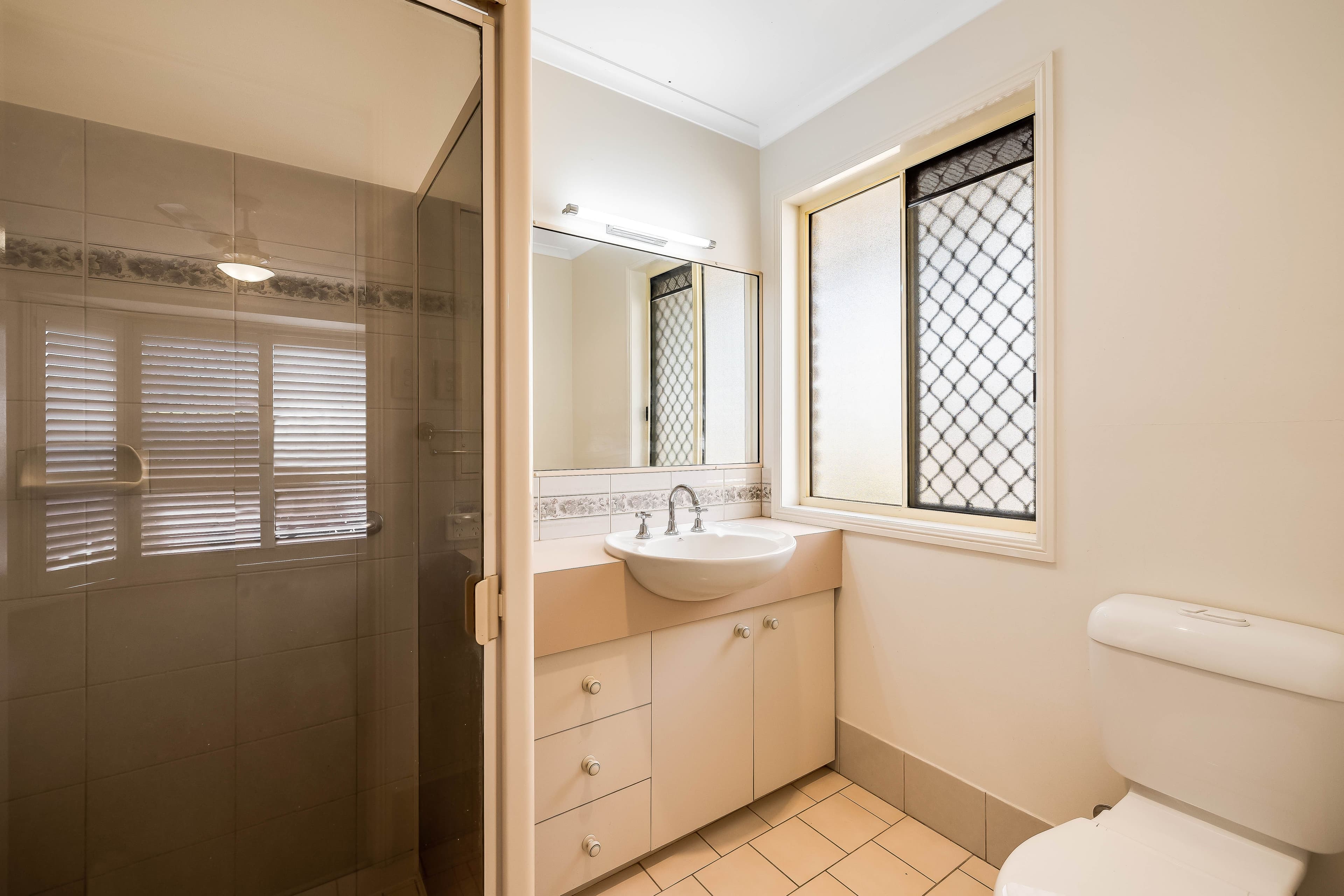 10 Lorraine Crescent, Centenary Heights QLD 4350, Centenary Heights - Thumbnail 8