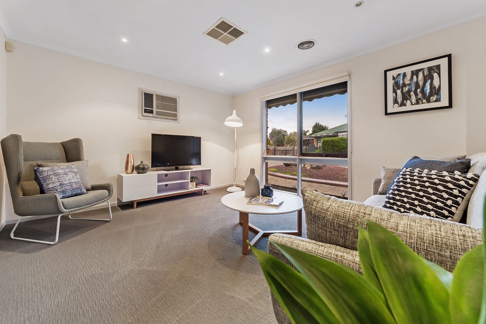 7 Edington Way, Craigieburn VIC 3064, Craigieburn - Thumbnail 2