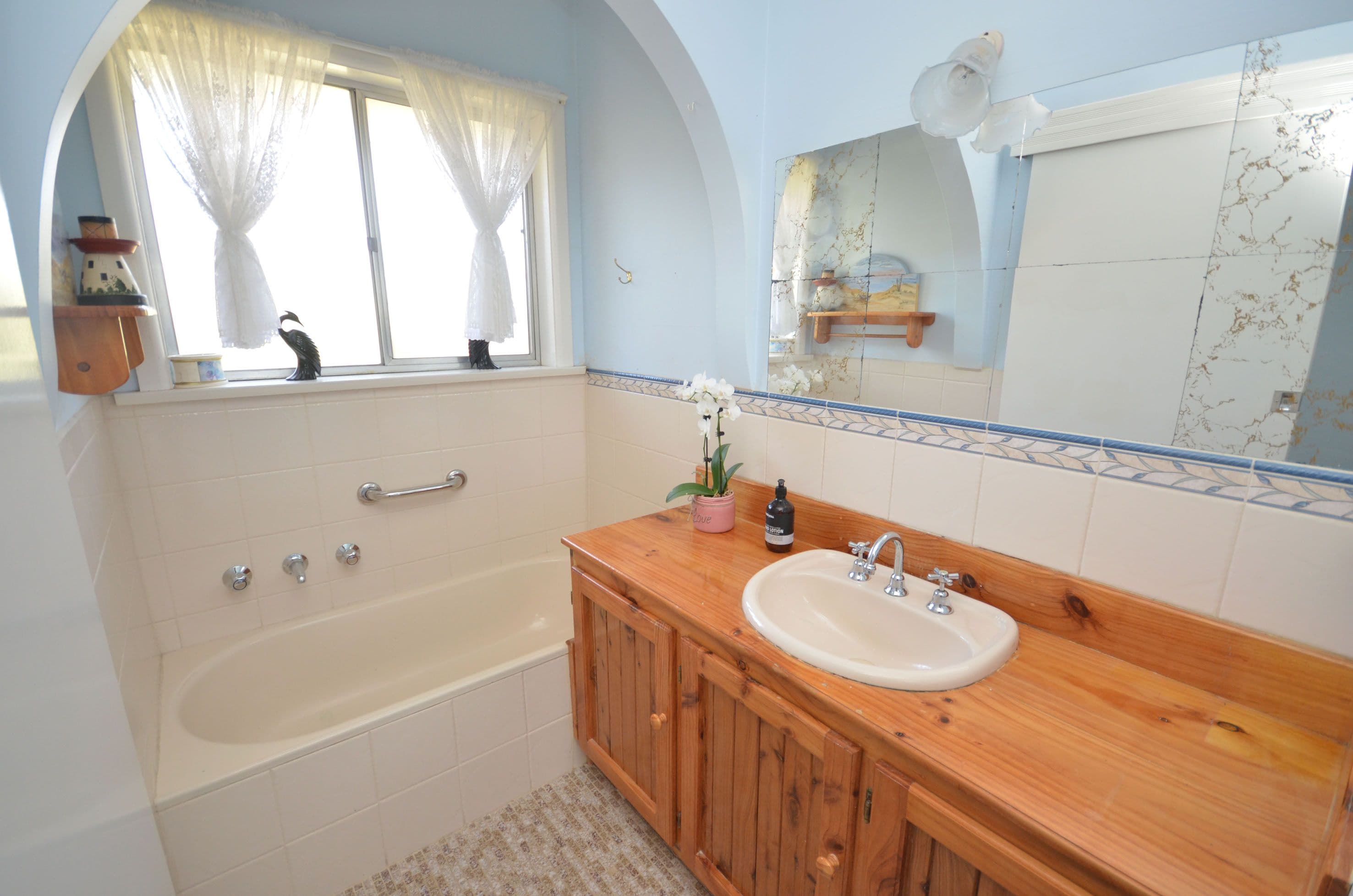 10 Shackell Street, Echuca VIC 3564, Echuca - Thumbnail 5