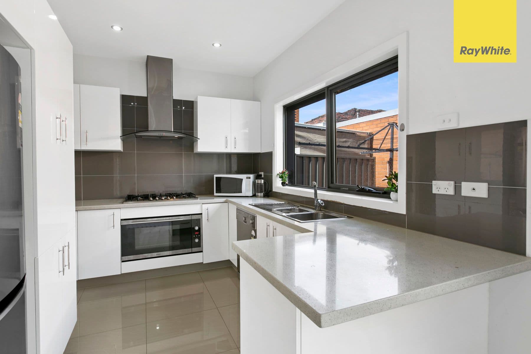 2 Glengala Road, Sunshine West VIC 3020, Sunshine West - Thumbnail 2