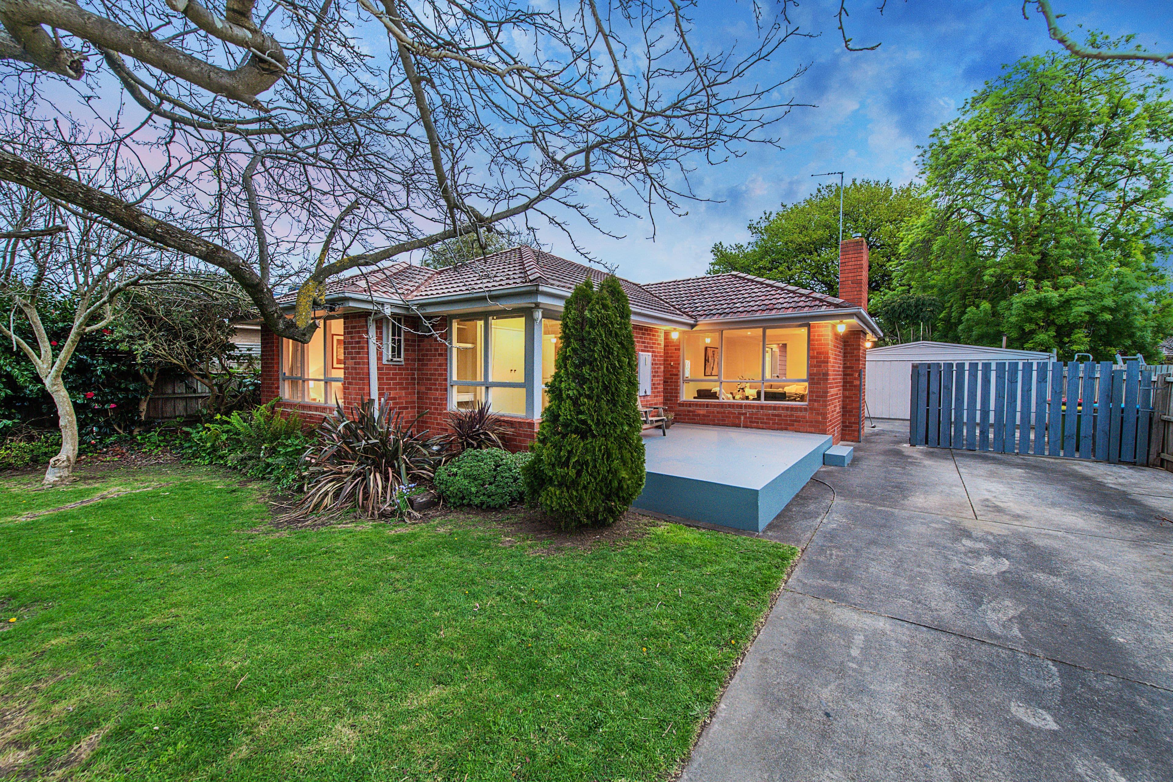 11 Tarana Avenue, Upper Ferntree Gully VIC 3156, Upper Ferntree Gully - Thumbnail 2