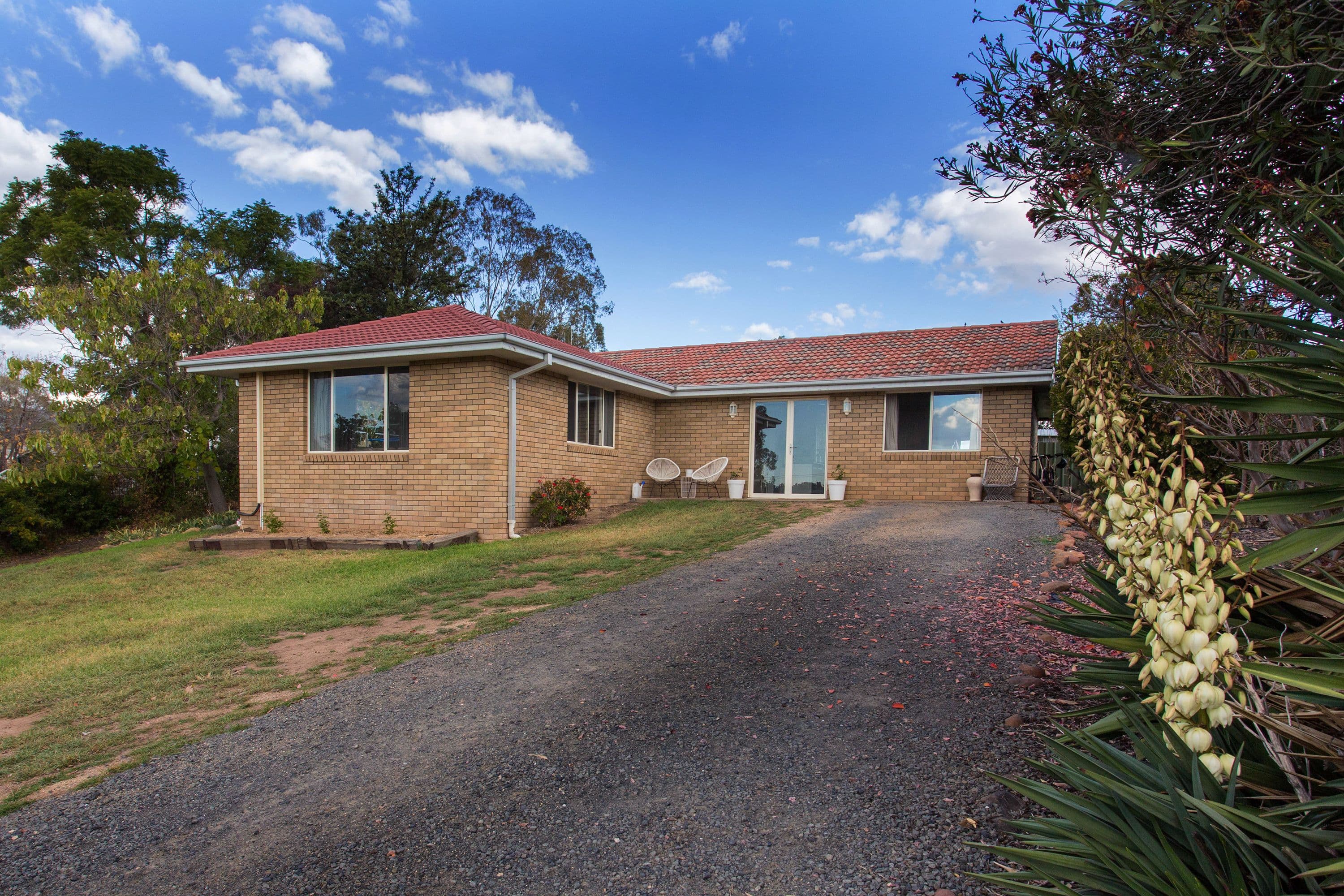 13 Robinson Street, Canowindra - Image 1