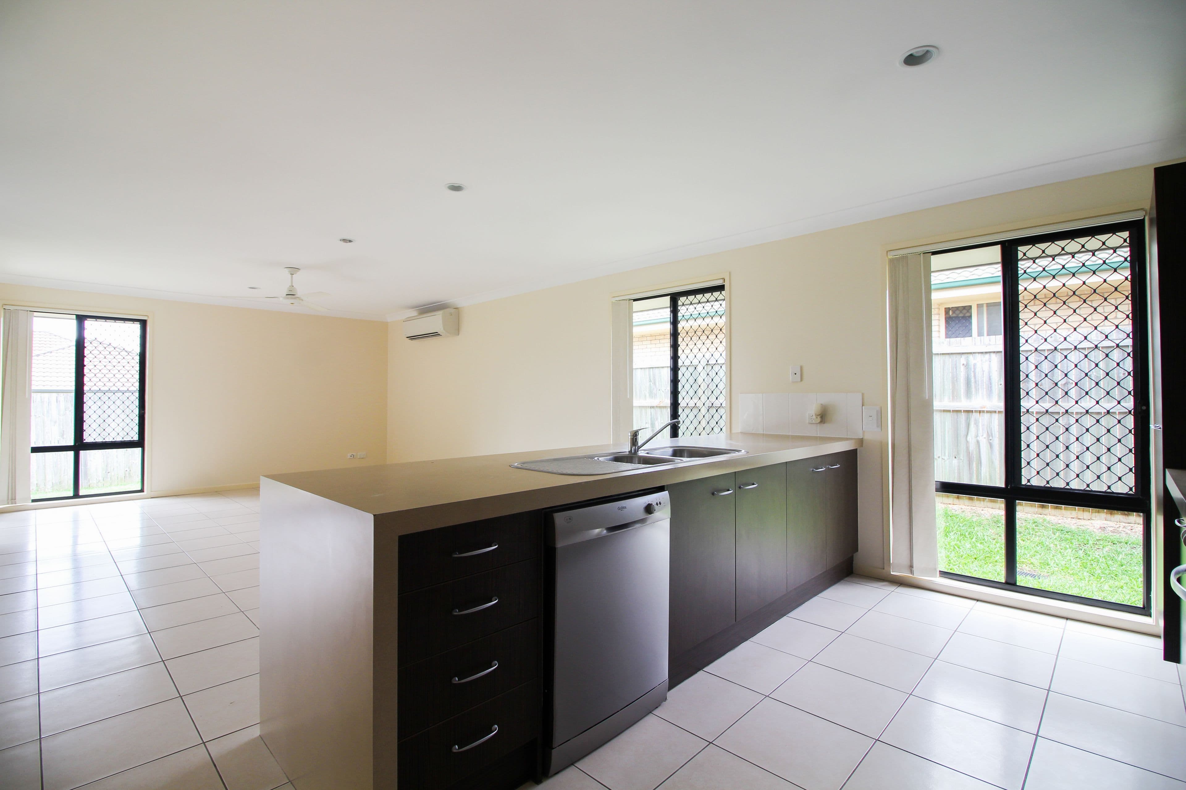 6 Willow Close, Raceview QLD 4305, Raceview - Thumbnail 3
