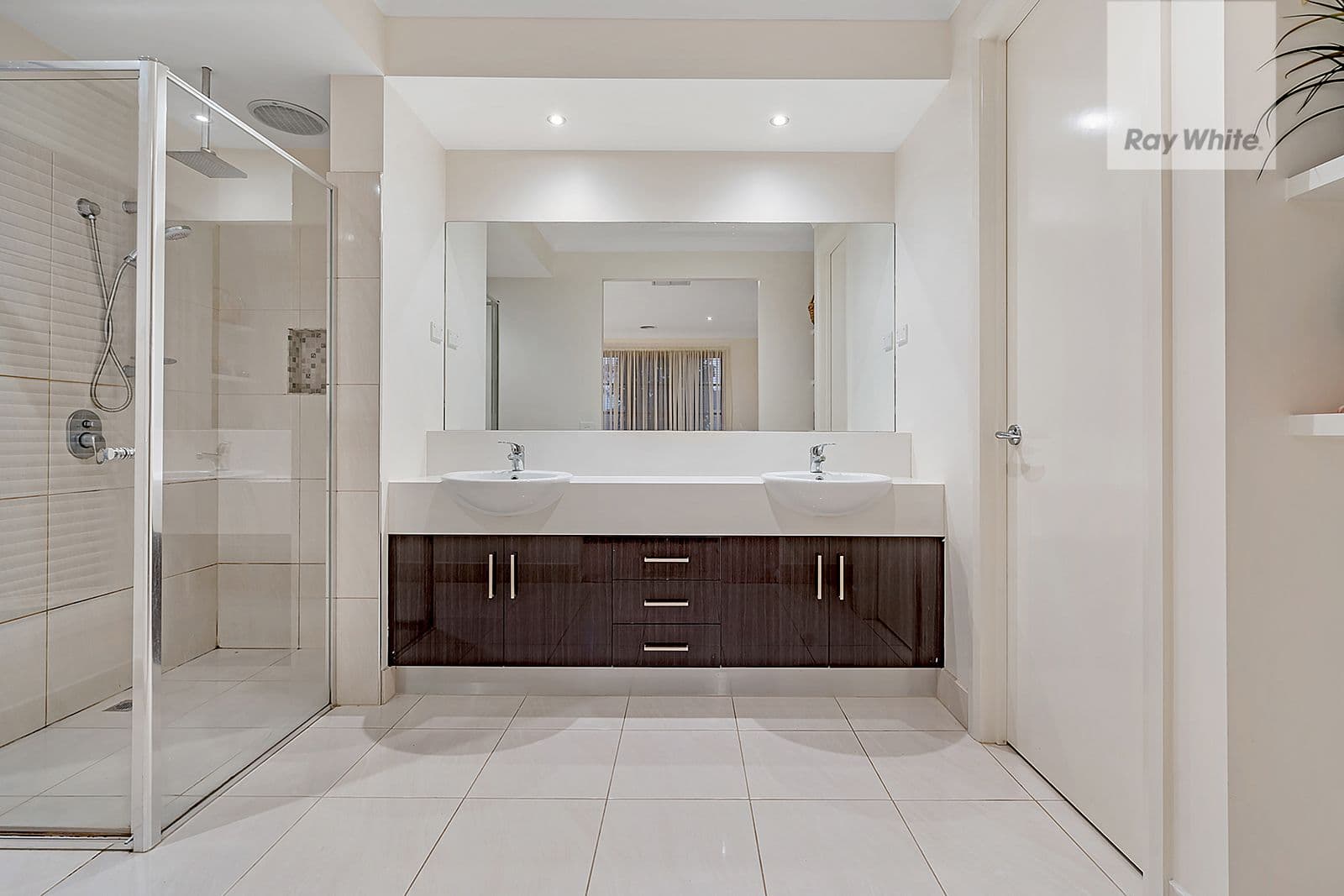 30 Kelway Street, Craigieburn VIC 3064, Craigieburn - Thumbnail 5