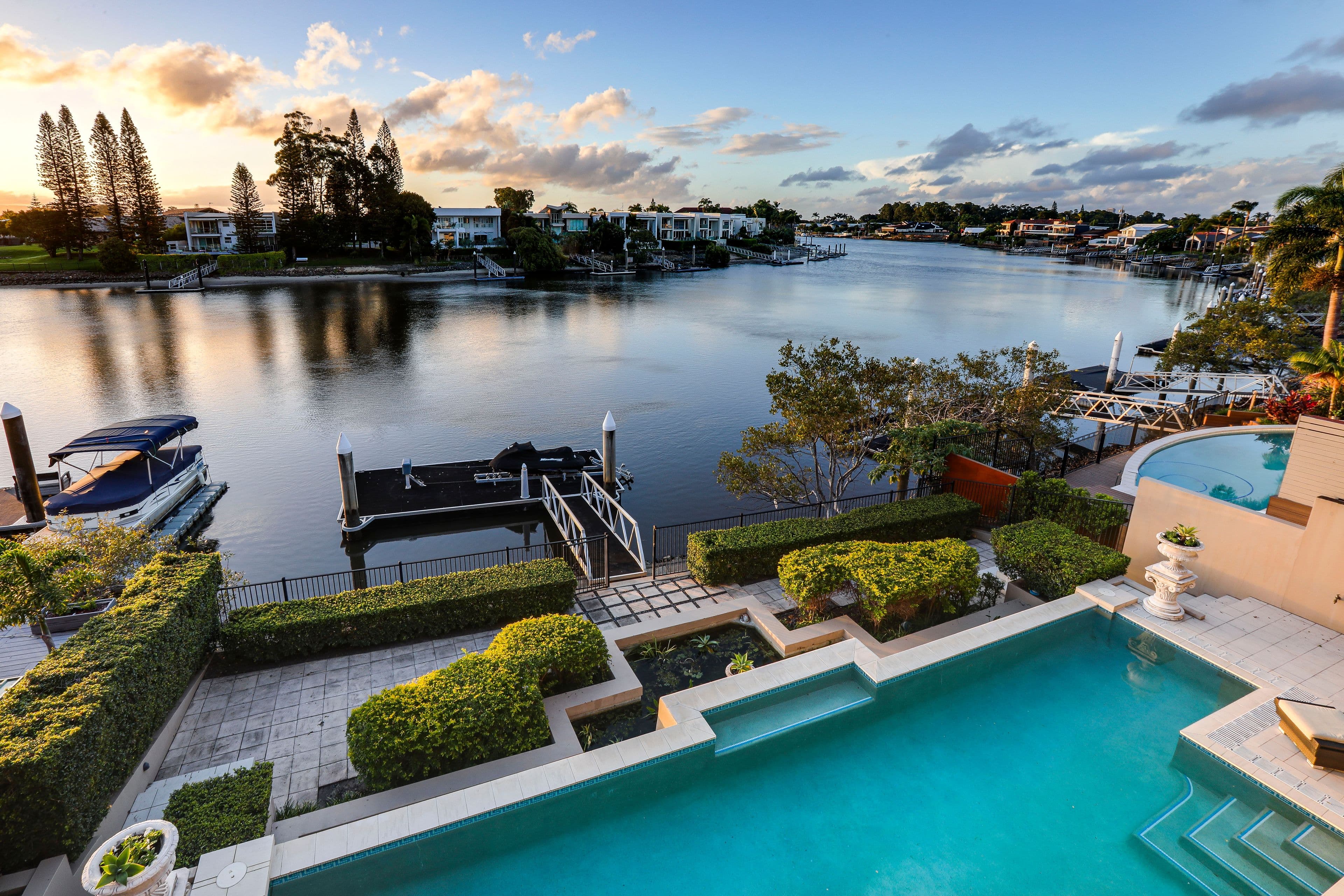 11 Ipsley Drive, Broadbeach Waters QLD 4218, Broadbeach Waters - Thumbnail 2