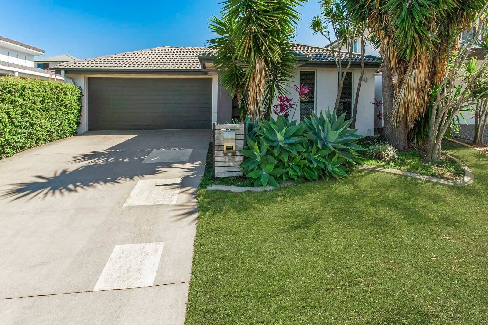 9 Severn Crescent, North Lakes QLD 4509, North Lakes - Thumbnail 2
