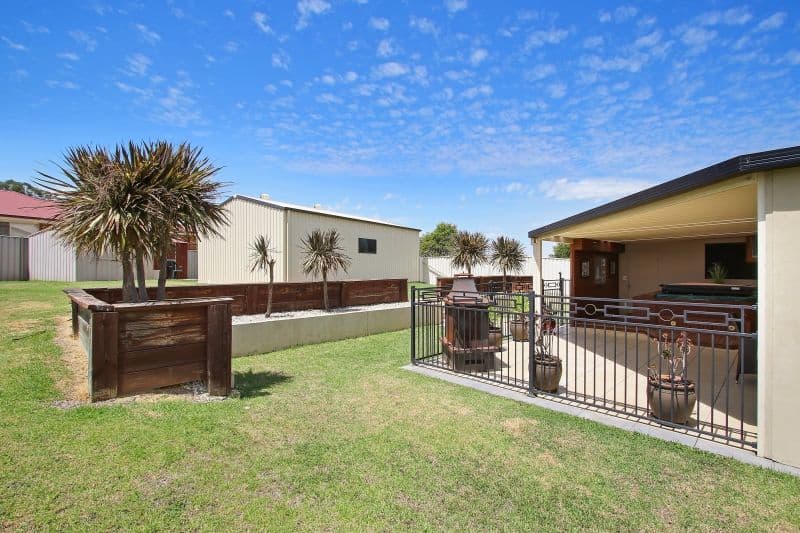 16 Almurta Court, Springdale Heights - Thumbnail 4