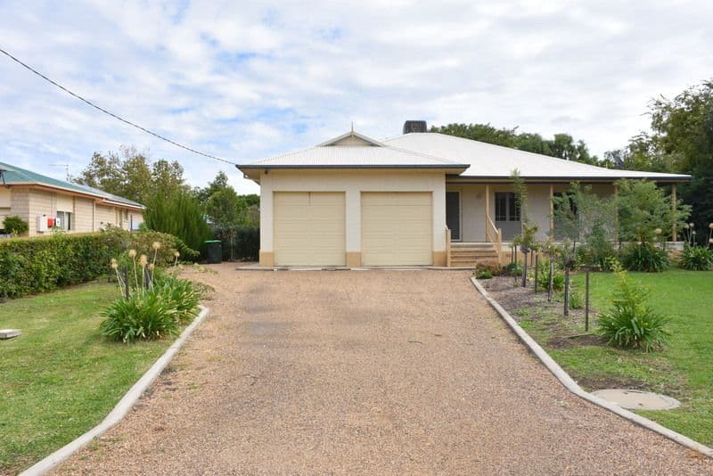 13 Callaille Avenue, Moree - Thumbnail 2