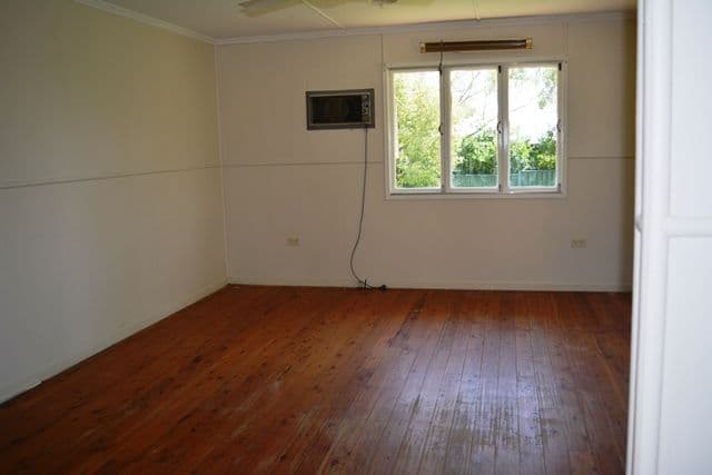 32 Edward Street, Tambo QLD 4478, Tambo - Thumbnail 6