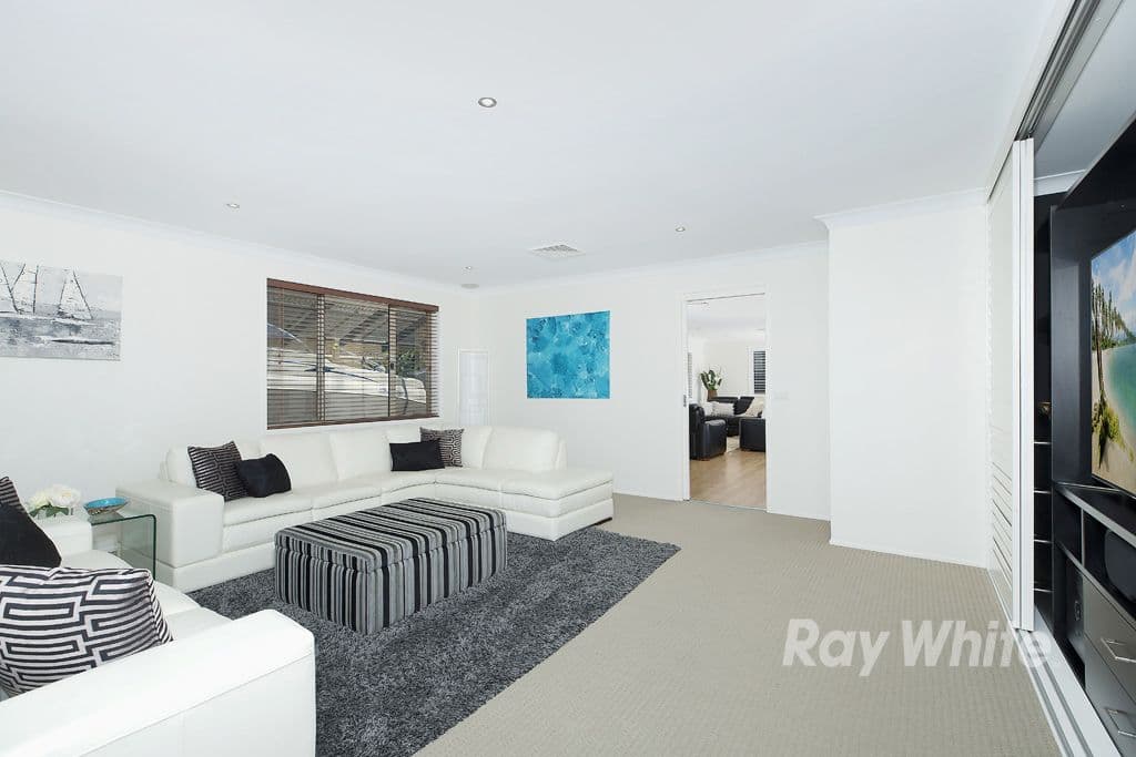3 Lakeshore Close, Kilaben Bay - Thumbnail 2