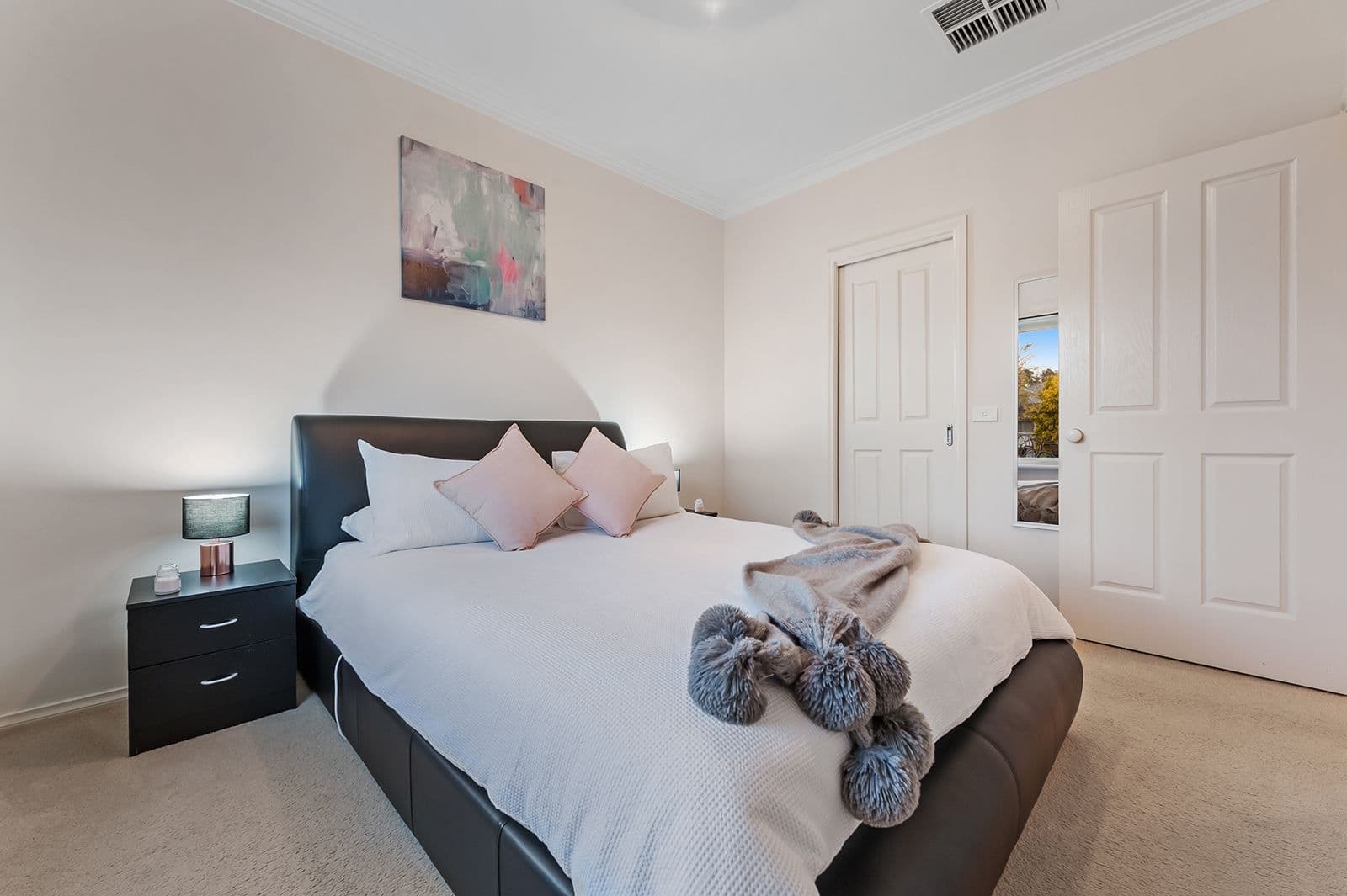 21 Gainsborough Drive, Craigieburn VIC 3064, Craigieburn - Thumbnail 2