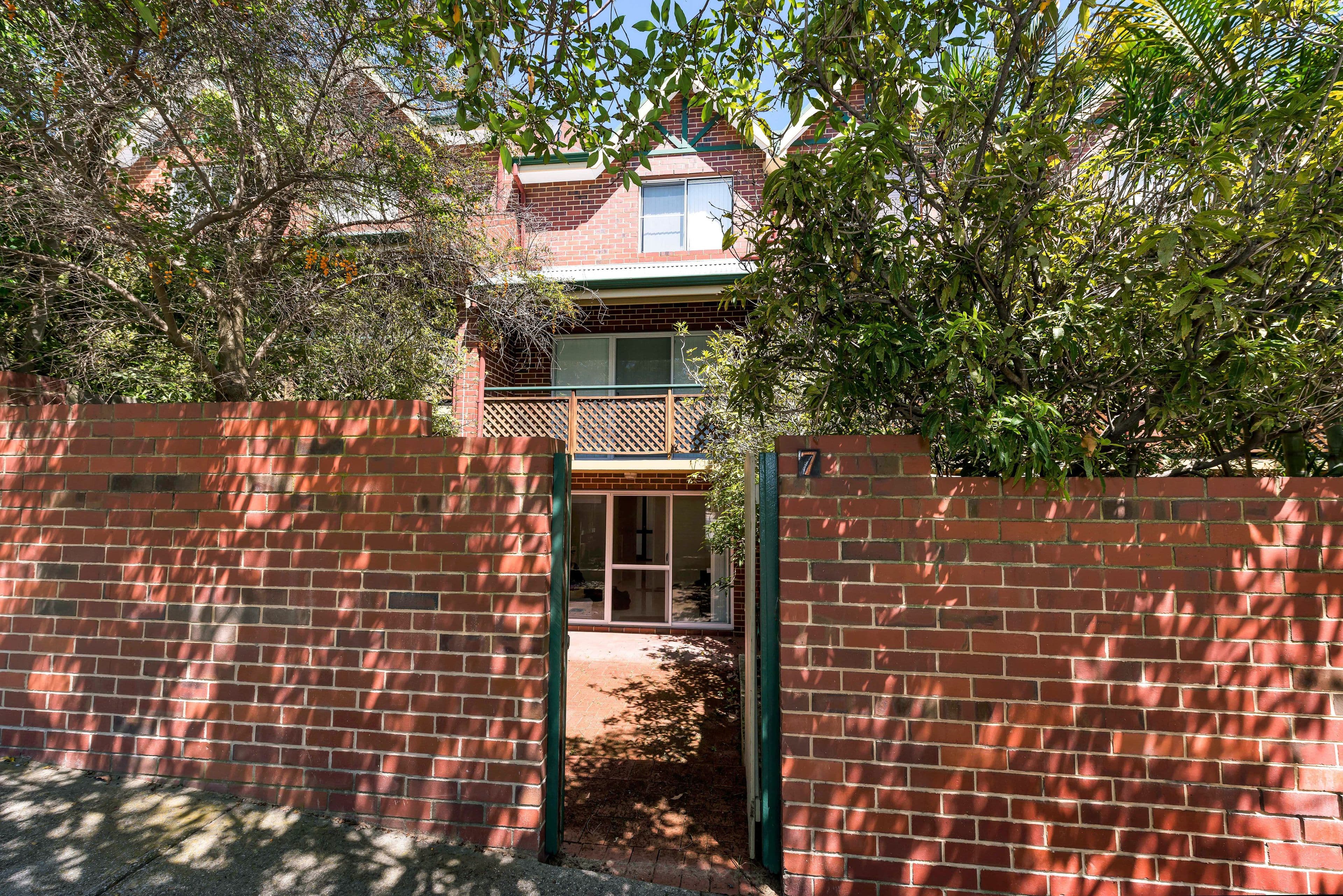 7/39-41 Bronte Street, East Perth WA 6004, East Perth - Image 1