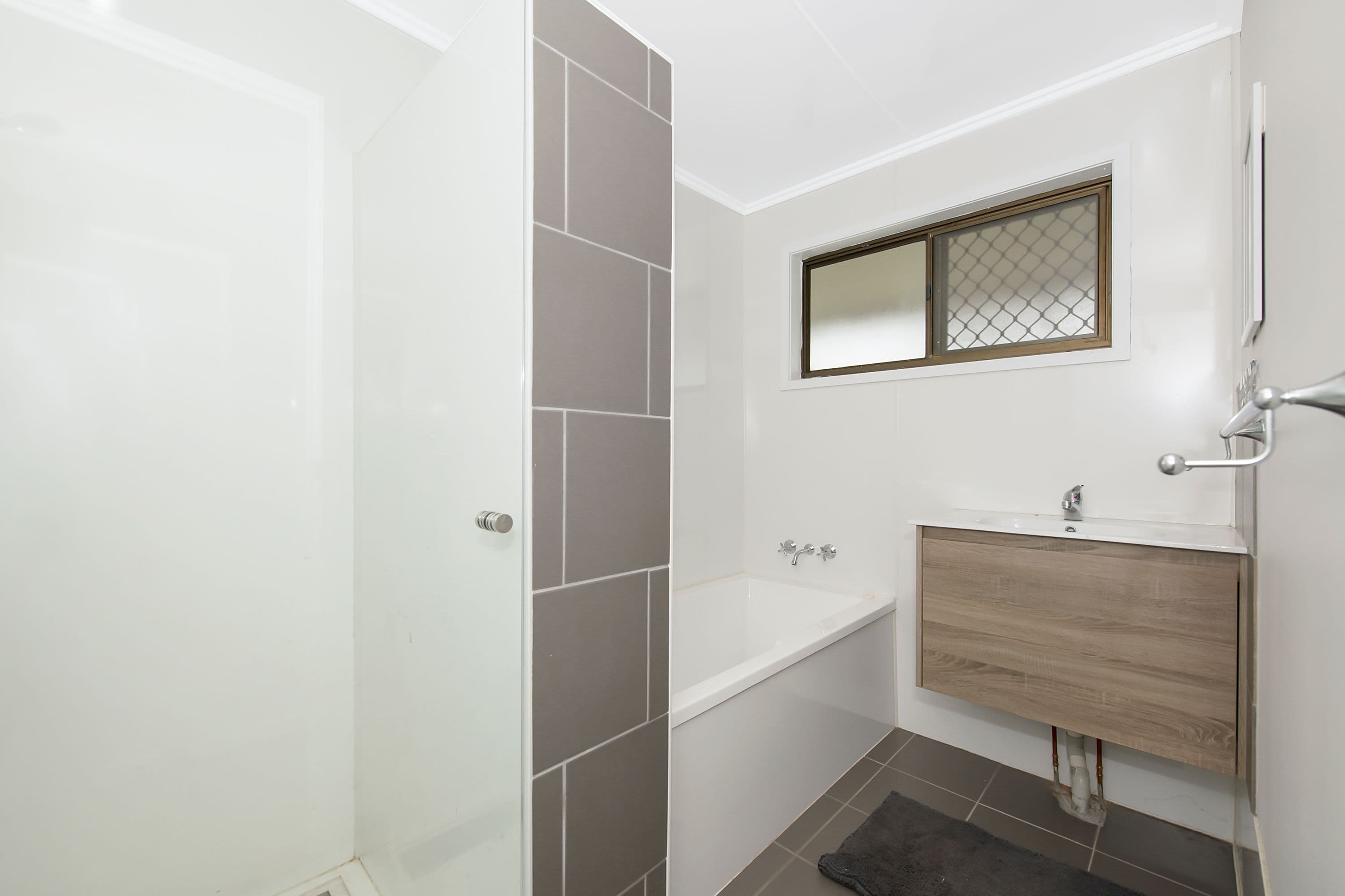 24 Gilliat Street, Wulguru QLD 4811, Wulguru - Thumbnail 6