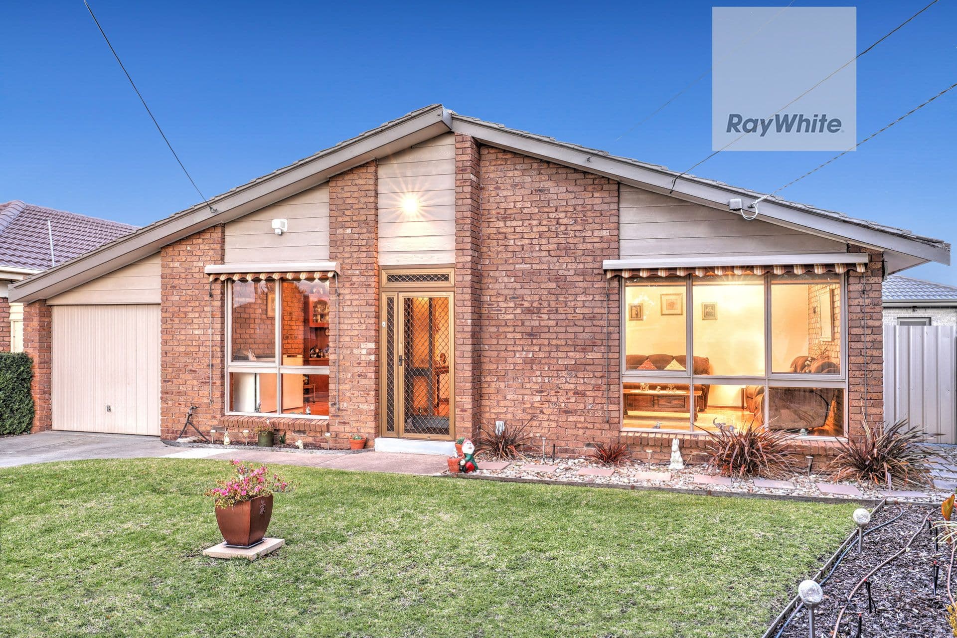 5 Kylie Place, Gladstone Park VIC 3043, Gladstone Park - Thumbnail 2
