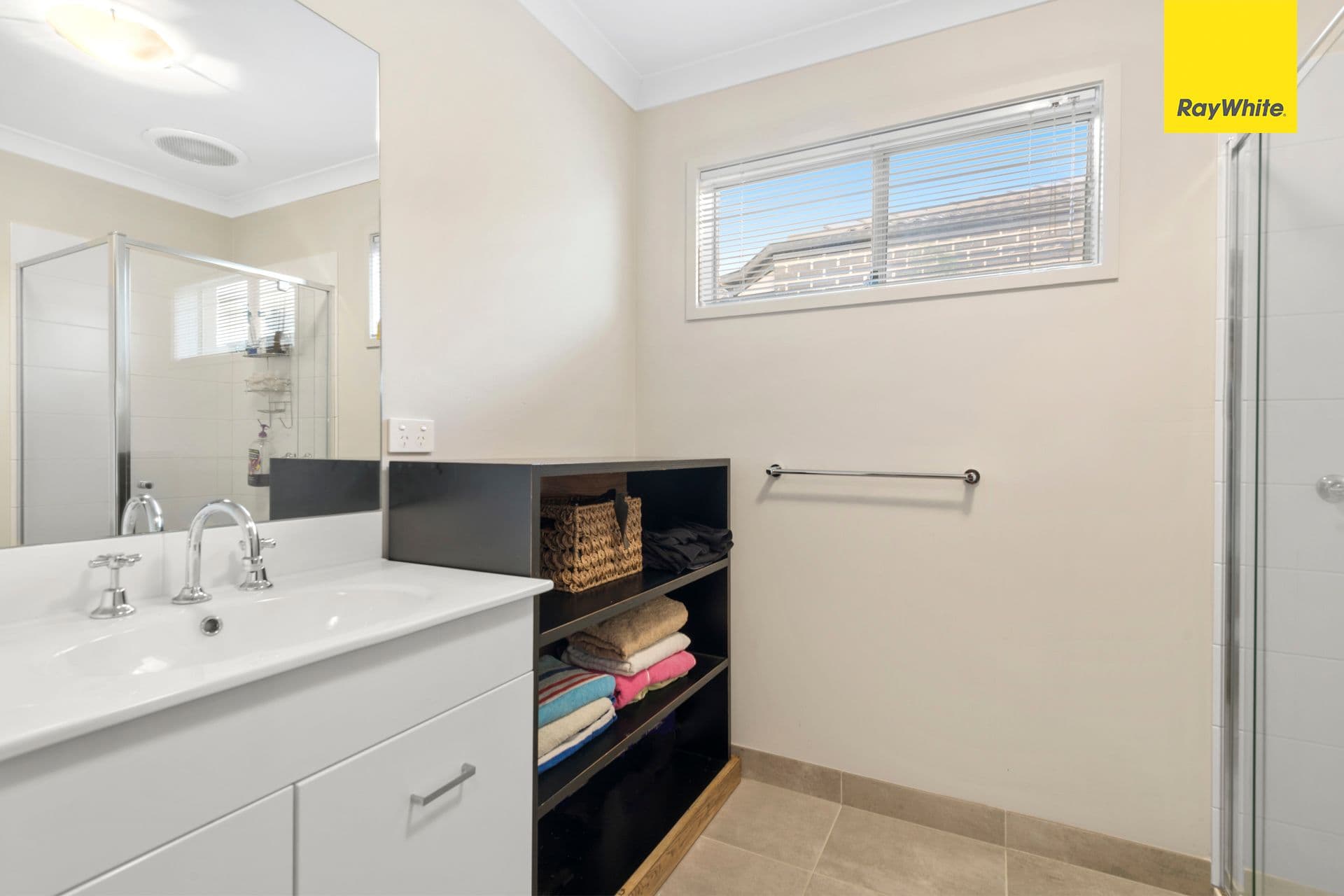 14 Hinkler Crescent, Brookfield VIC 3338, Brookfield - Thumbnail 3