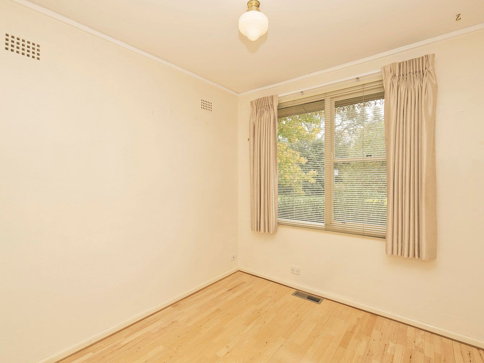 16 Chappell Street, Lyons ACT 2606, Lyons - Thumbnail 5
