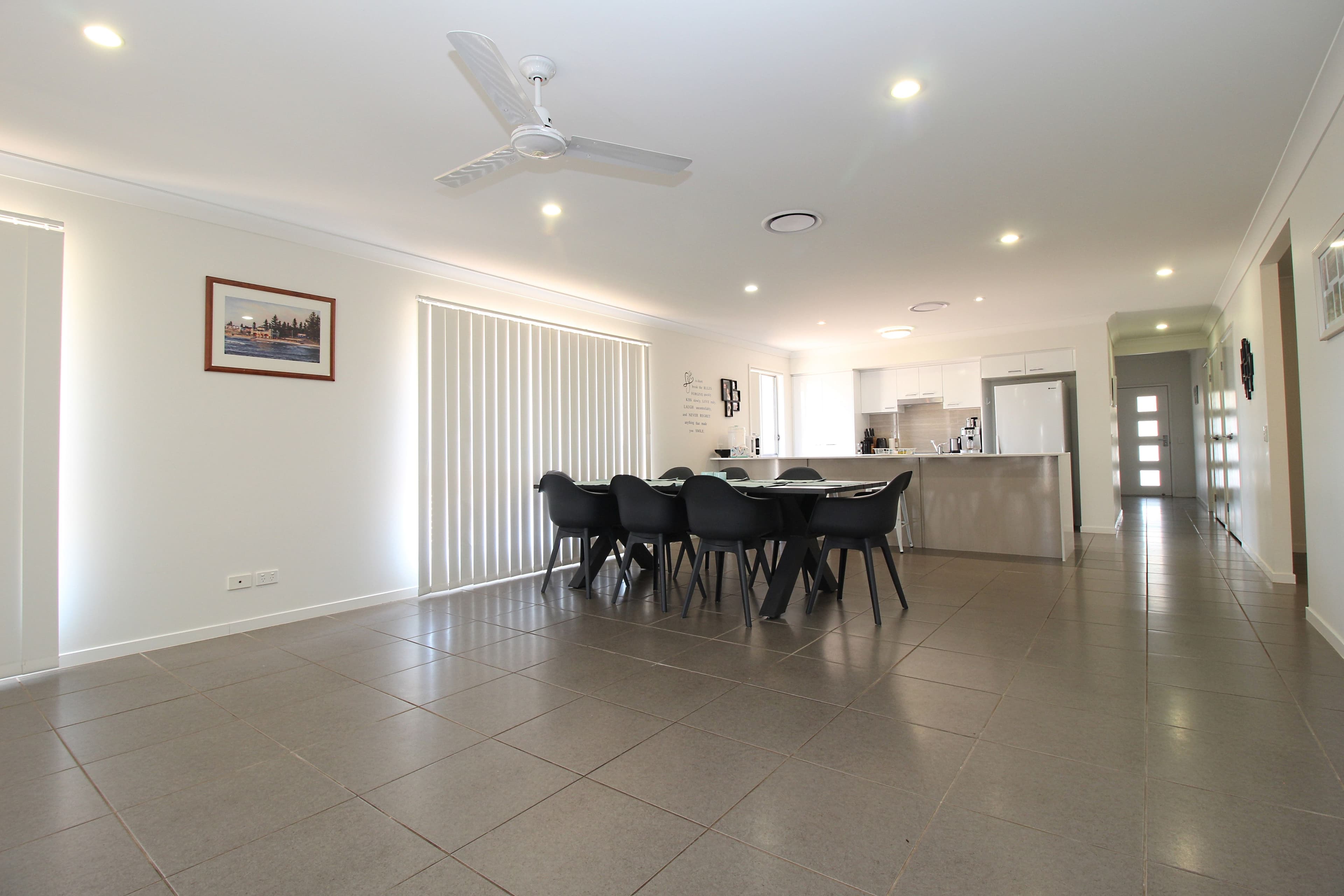 2 Maranda Street, Emerald QLD 4720, Emerald - Thumbnail 3