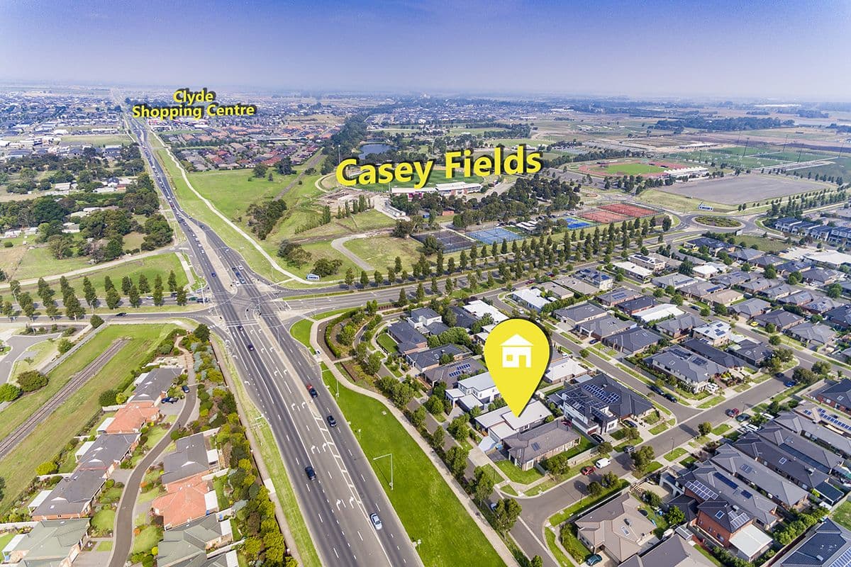 34 Prendergast Avenue, Cranbourne East VIC 3977, Cranbourne East - Thumbnail 3