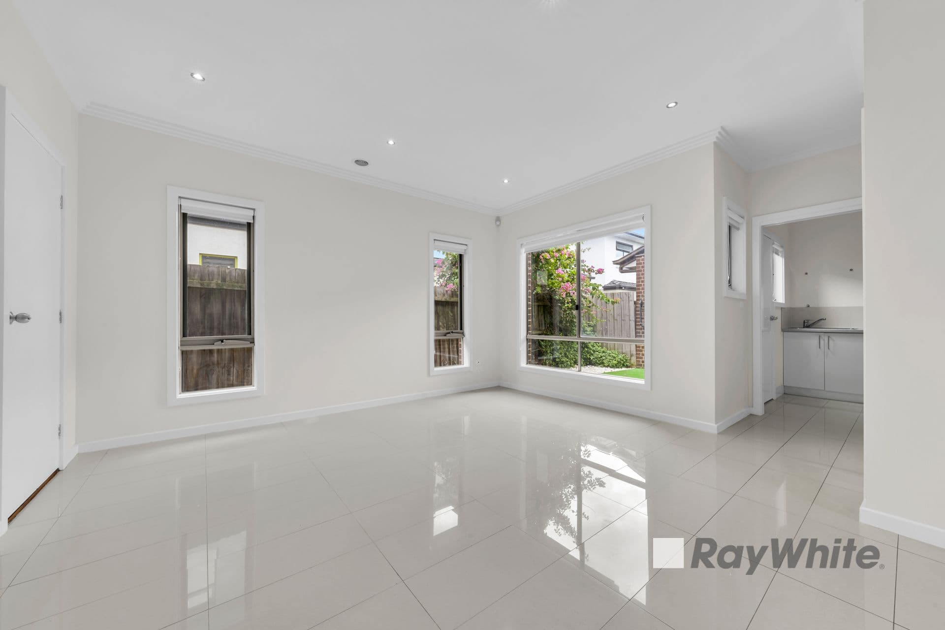 10 Uddin Lane, Hampton Park VIC 3976, Hampton Park - Thumbnail 6