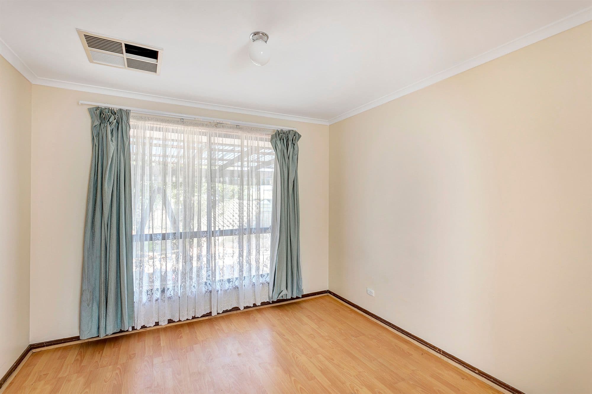 24 Tareena Street, Craigmore SA 5114, Craigmore - Thumbnail 8