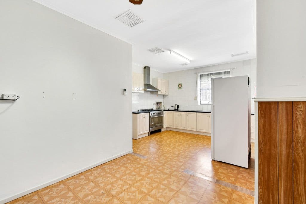 24 Fairfield Road, Elizabeth Grove SA 5112, Elizabeth Grove - Thumbnail 6