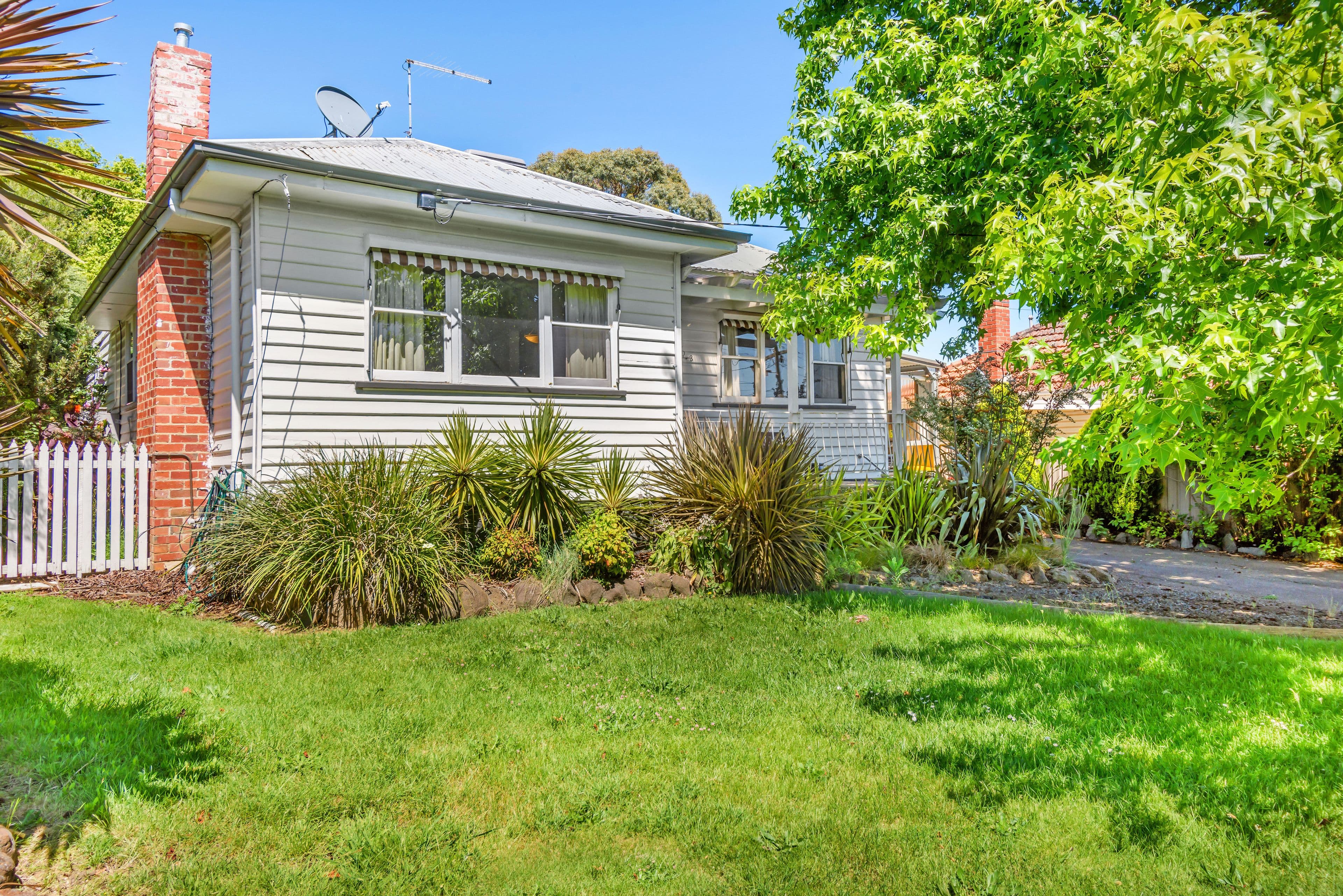 6 Trethowan Street, Mount Pleasant VIC 3350, Mount Pleasant - Image 1