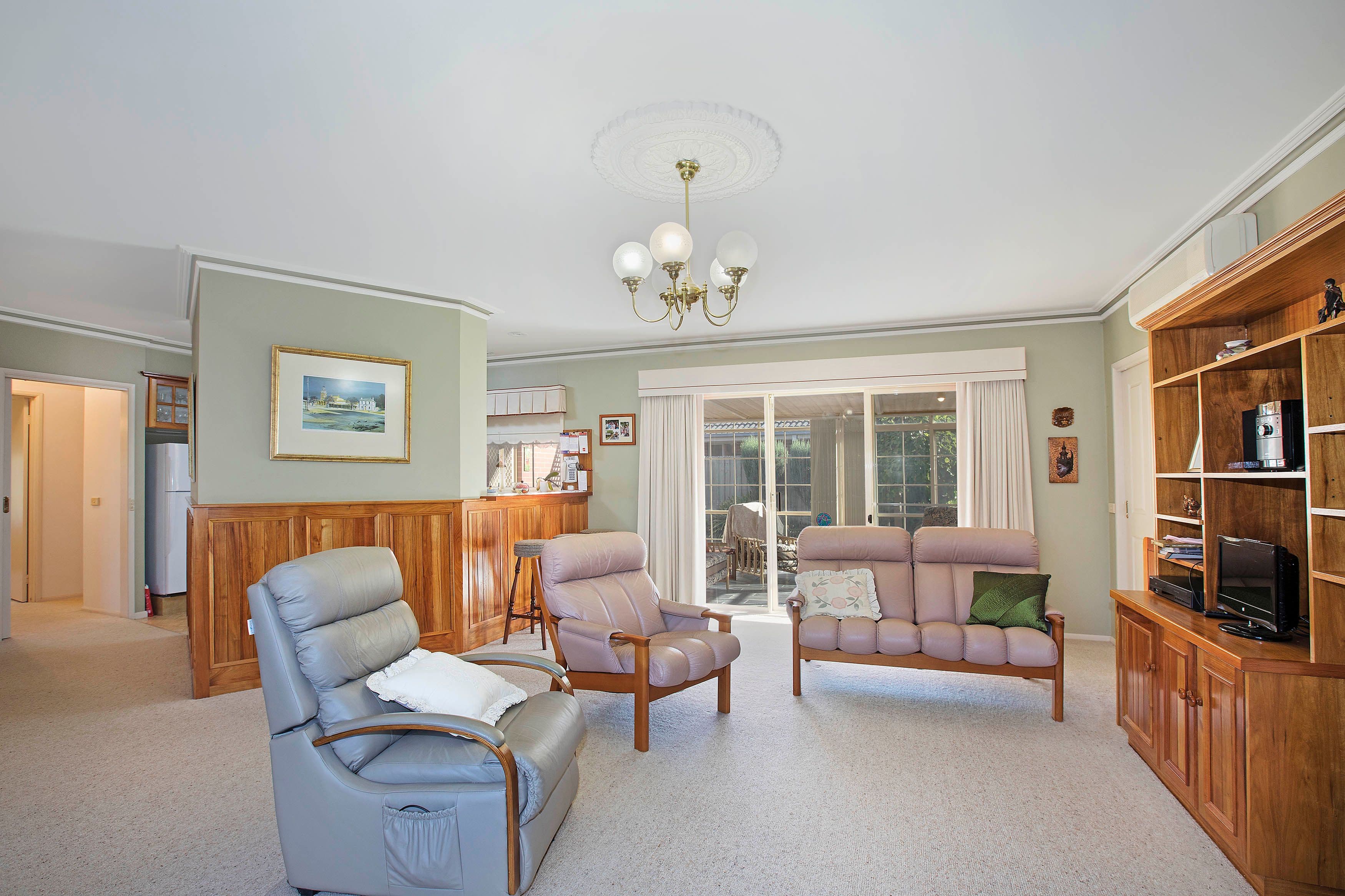 4 Augustine Drive, Highton VIC 3216, Highton - Thumbnail 8