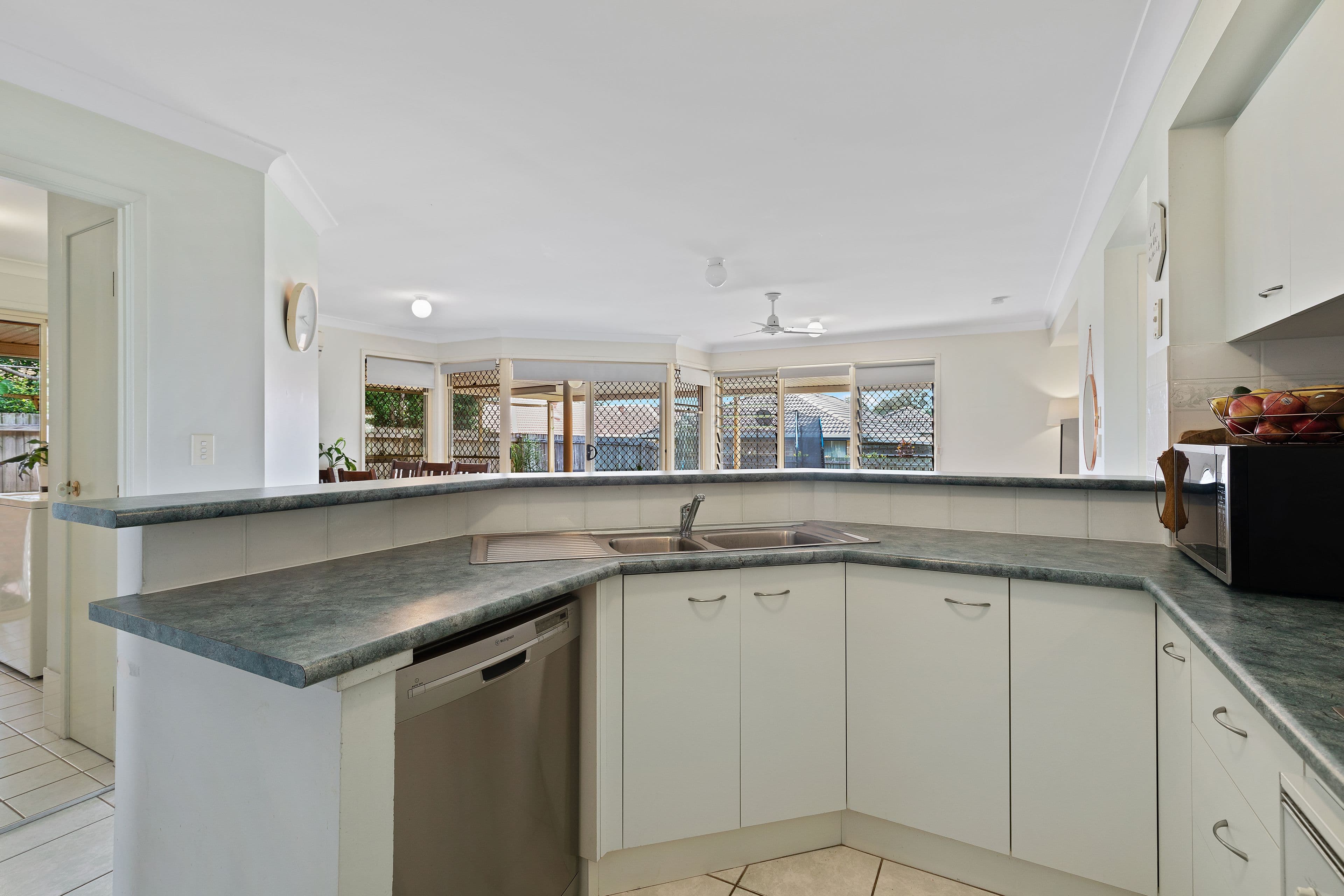 44 Wimbledon Circuit, Carseldine QLD 4034, Carseldine - Thumbnail 4