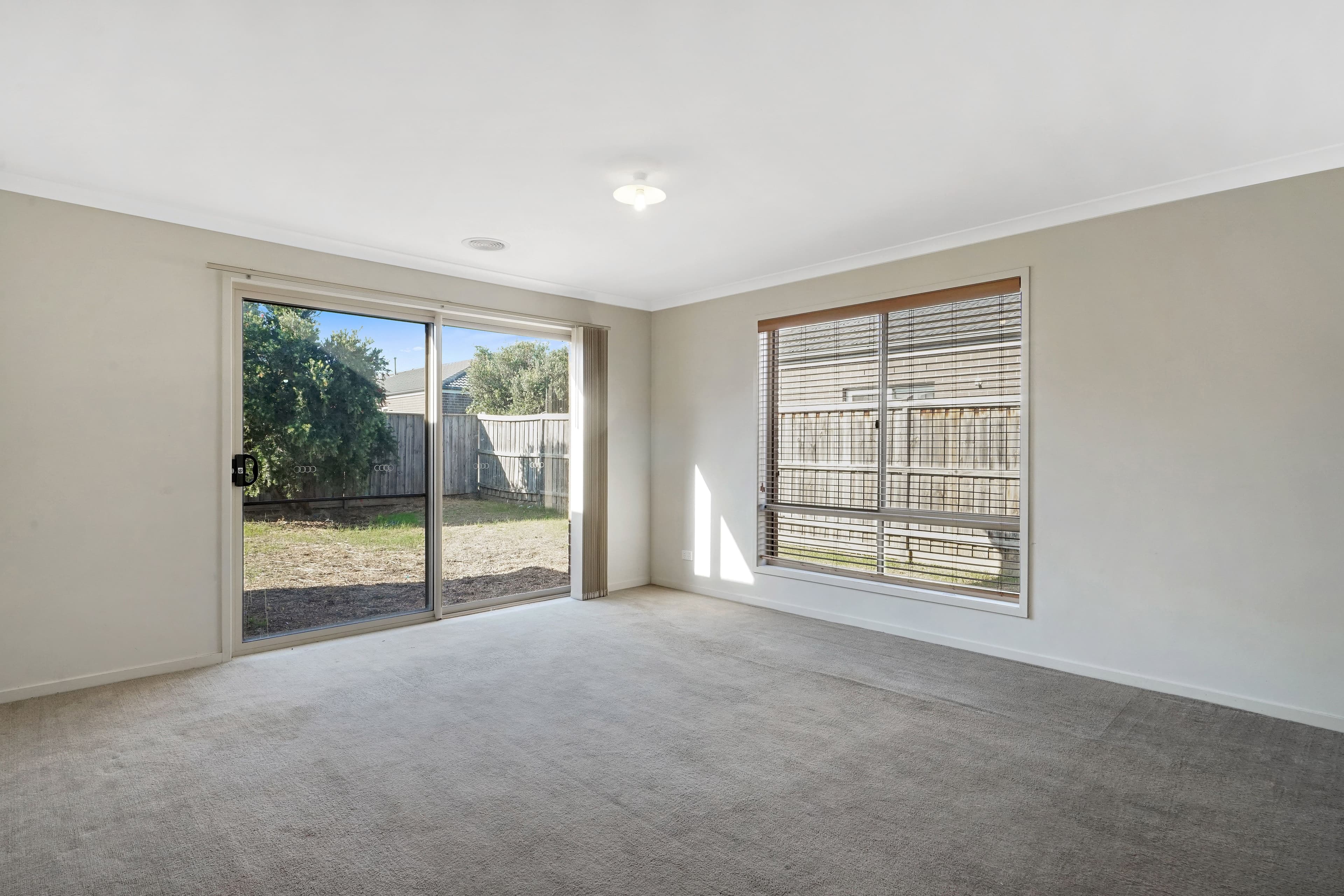 30 Gascoyne Way, Truganina VIC 3029, Truganina - Thumbnail 2