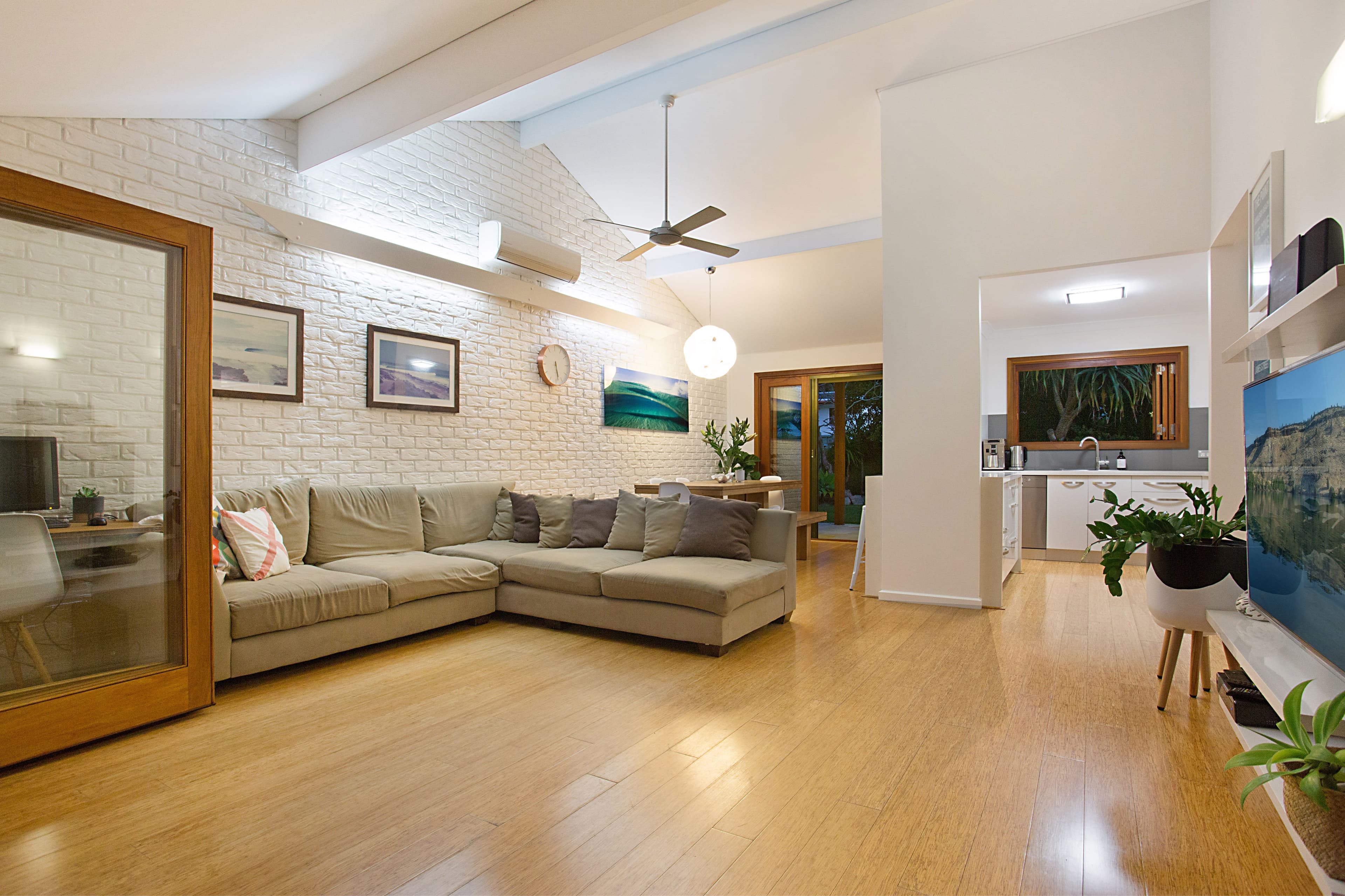 18 Tabilban Street, Burleigh Heads QLD 4220, Burleigh Heads - Thumbnail 3