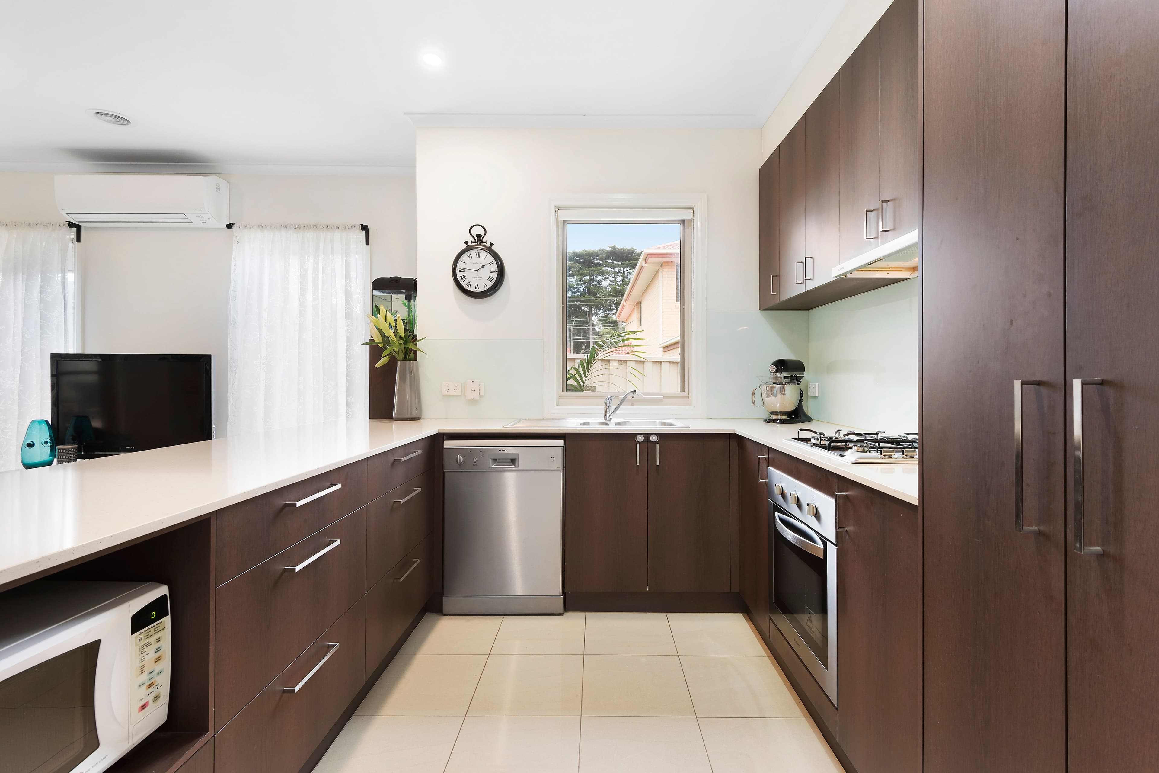 1 Auguste Avenue, Clayton VIC 3168, Clayton - Thumbnail 4