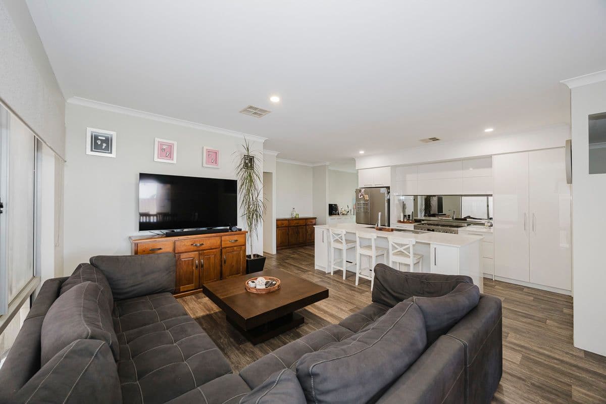 8 Bewick Avenue, Yanchep WA 6035, Yanchep - Thumbnail 5