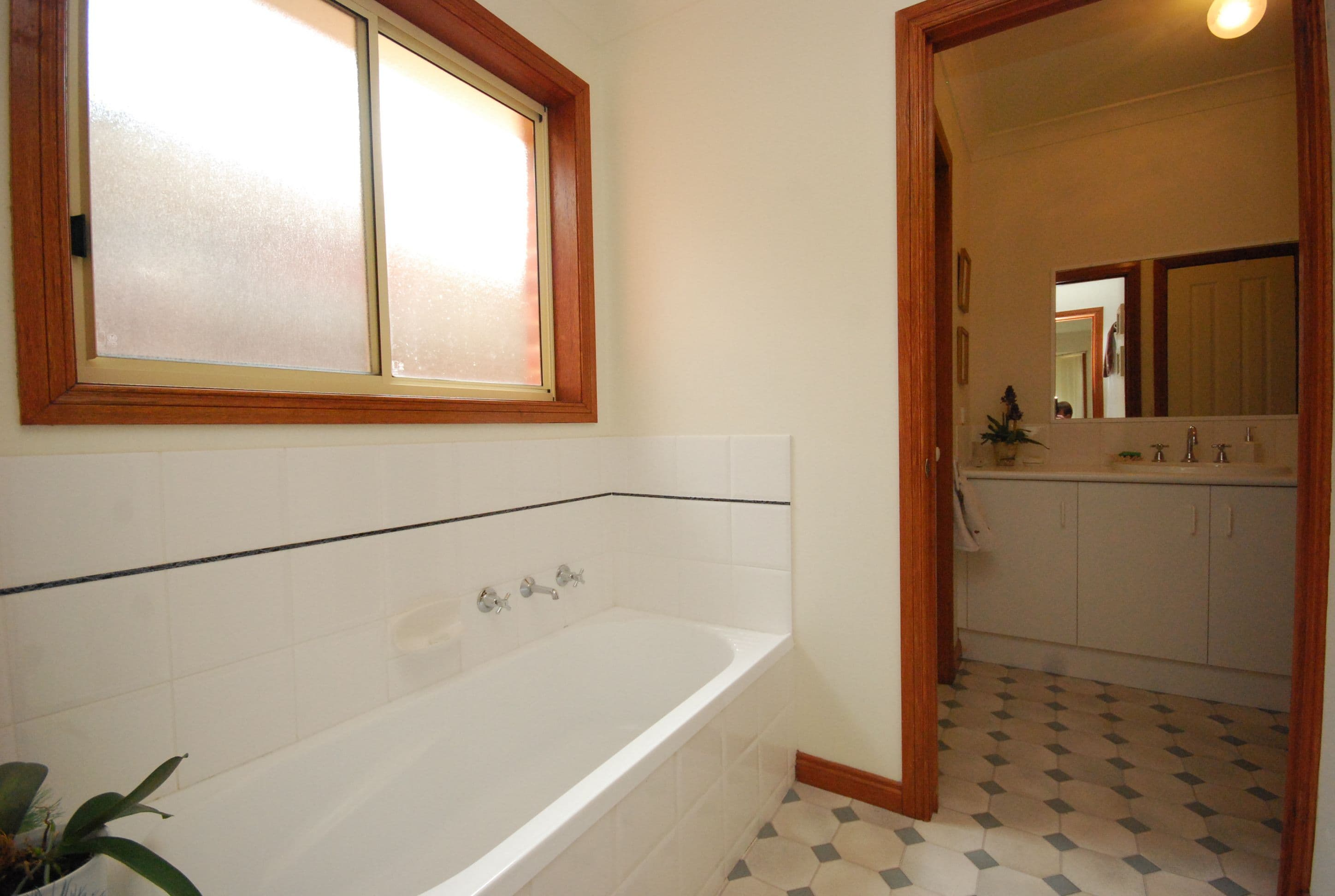24 Lauderdale Avenue, Alfredton  Victoria  3350, Australia, Alfredton - Thumbnail 7