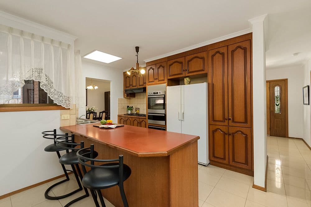 21 Bartrop Street, Reservoir VIC 3073, Reservoir - Thumbnail 4