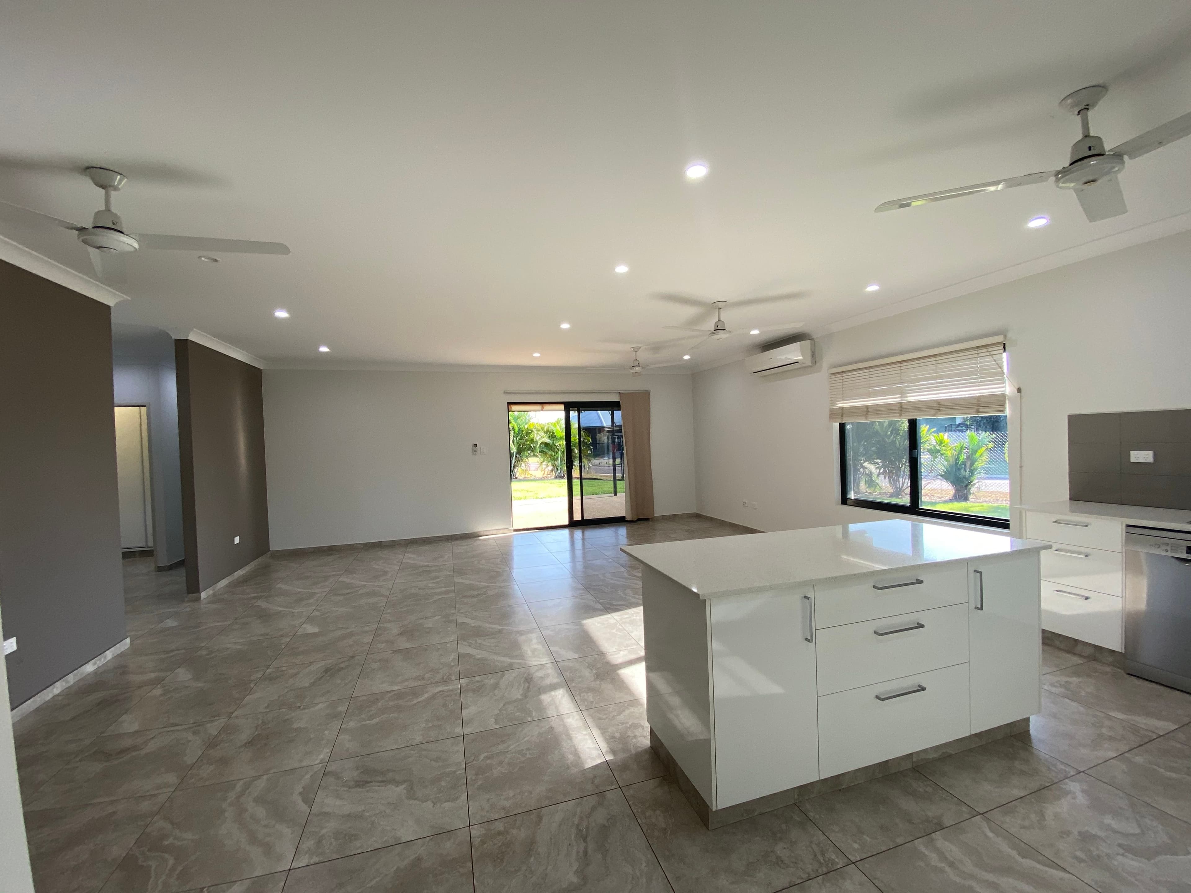 11 Duwun Road, Rosebery NT 0832, Rosebery - Thumbnail 2