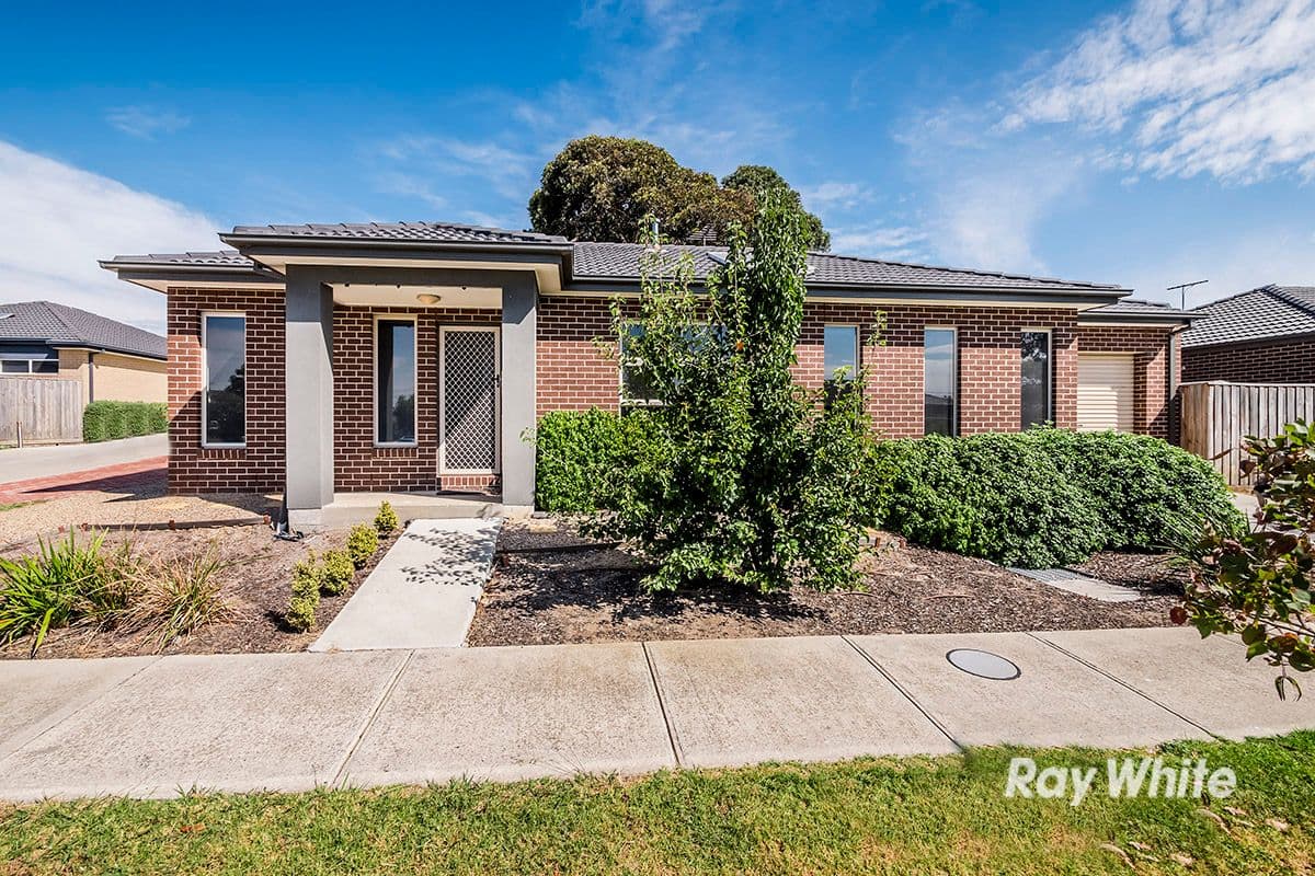 37-39 Valencia Circuit, Cranbourne VIC 3977, Cranbourne - Image 1