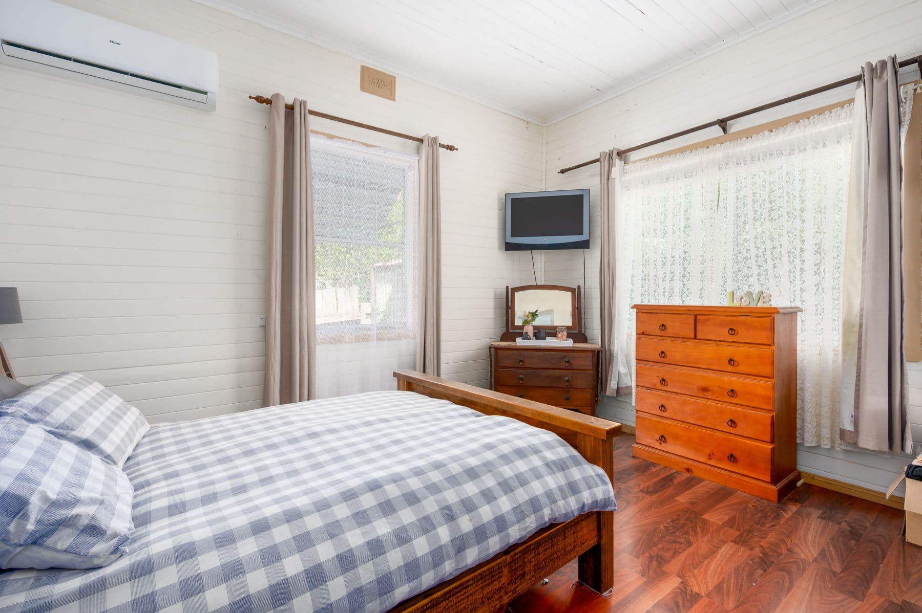 10 Scott Avenue, Dungog NSW 2420, Dungog - Thumbnail 8