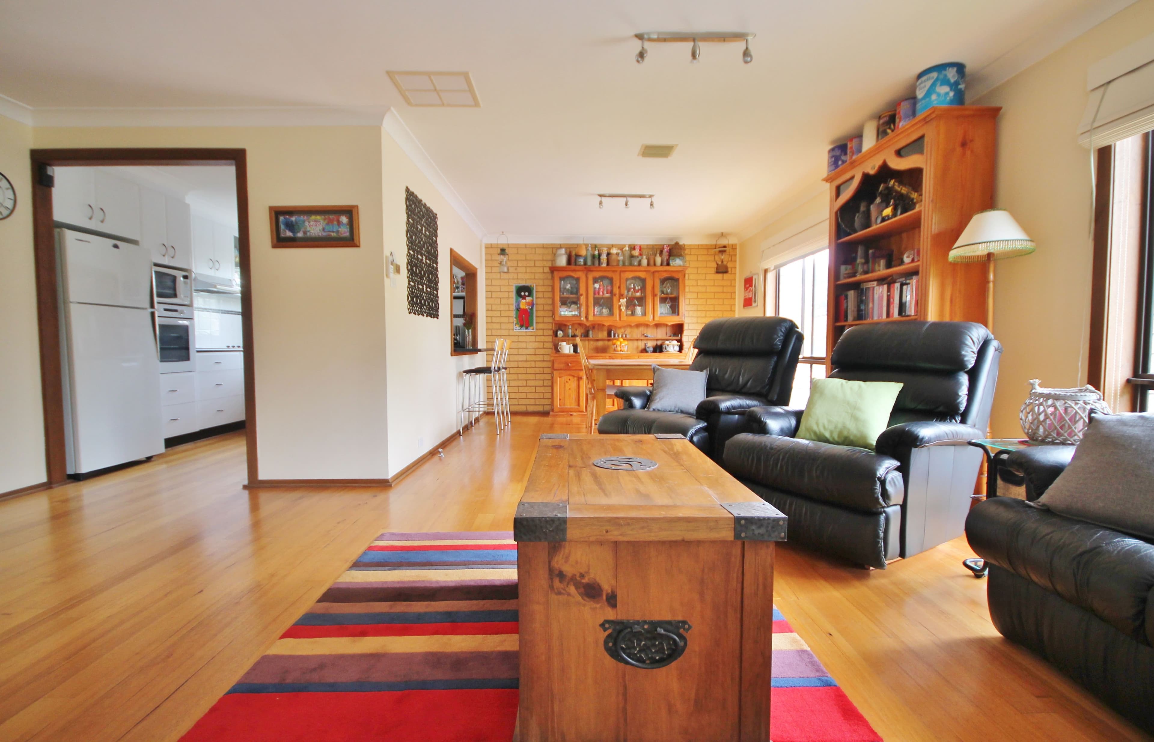4 Hardy Avenue, Young - Thumbnail 5