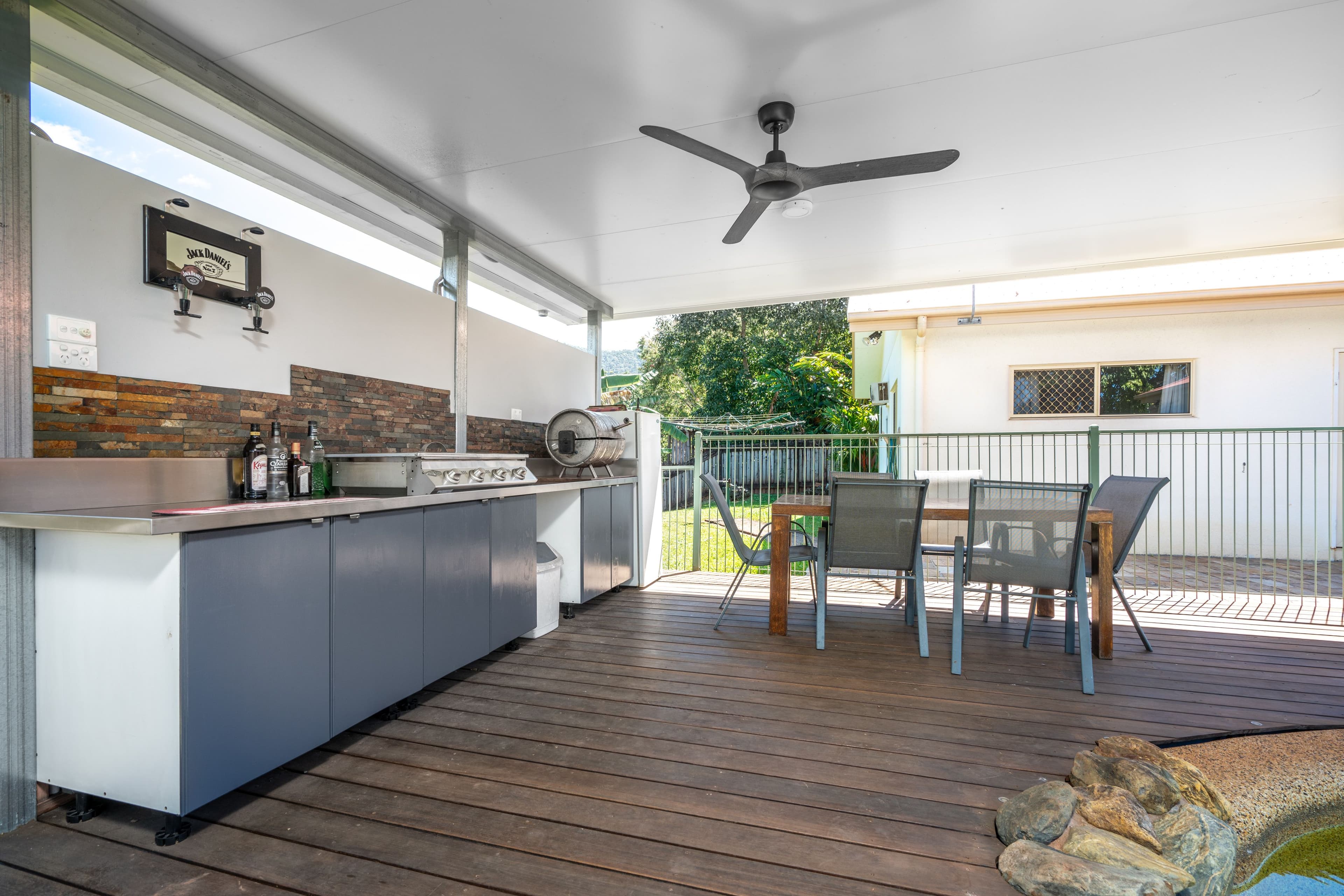 287 Robert Road, Bentley Park QLD 4869, Bentley Park - Thumbnail 2