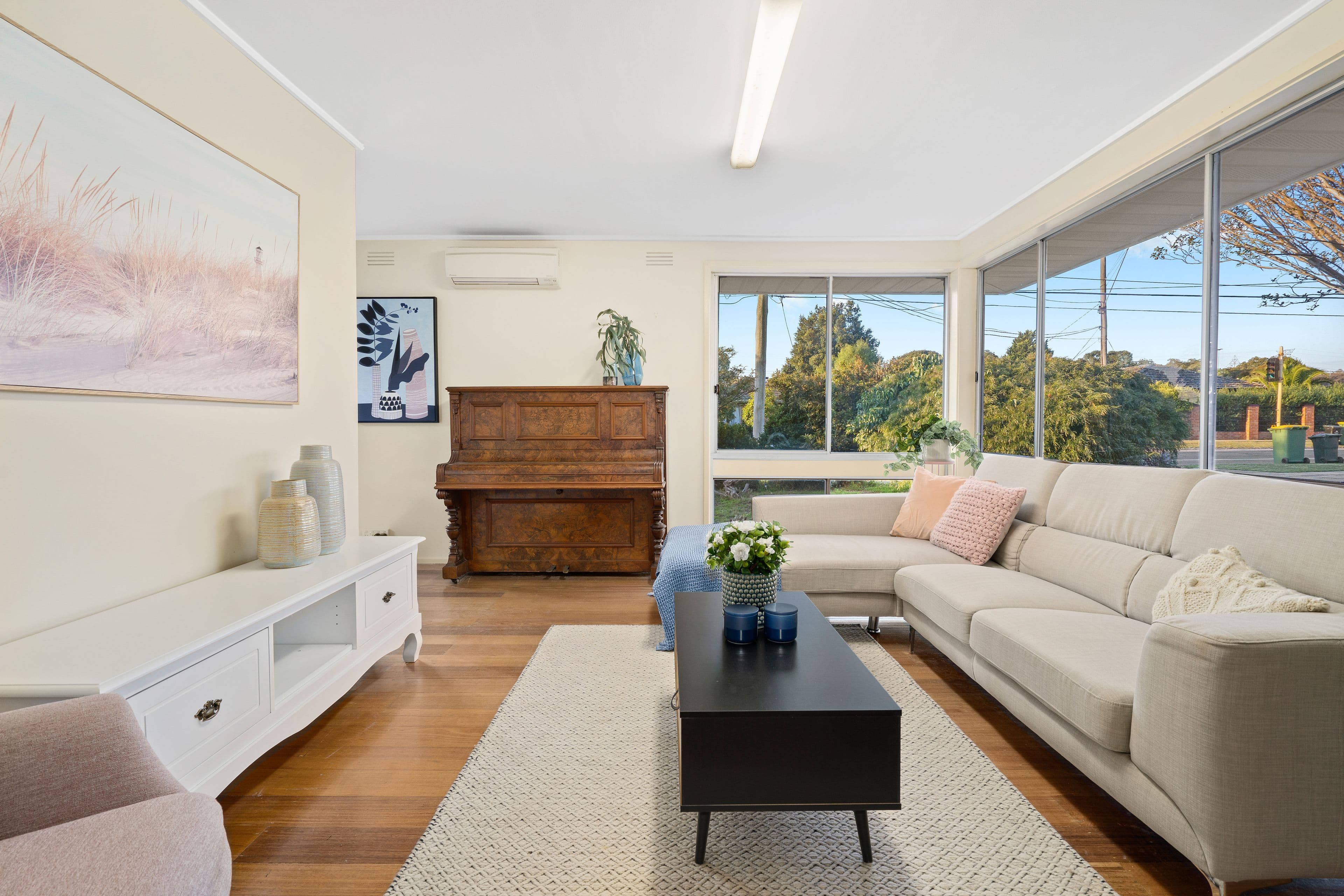 134 Greenwood Drive, Bundoora VIC 3083, Bundoora - Thumbnail 2