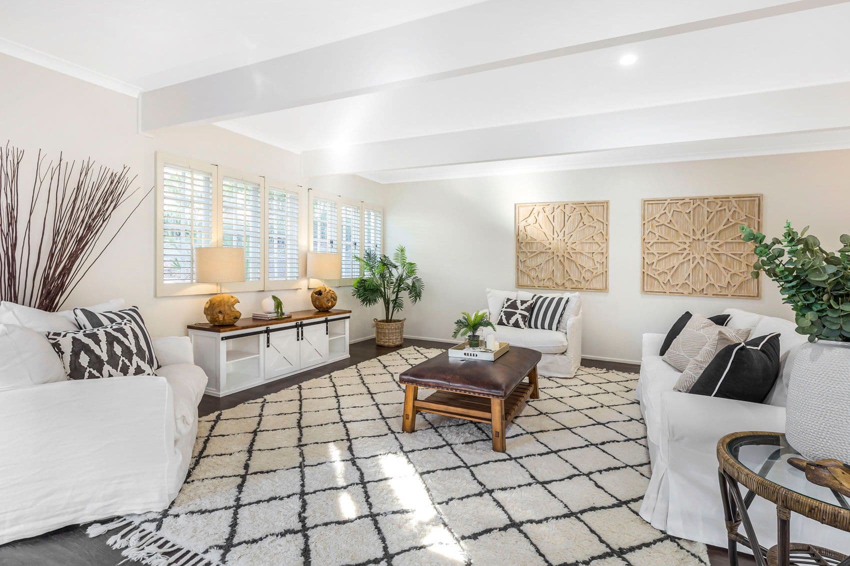 2 Rossmore Avenue, Coorparoo QLD 4151, Coorparoo - Thumbnail 2